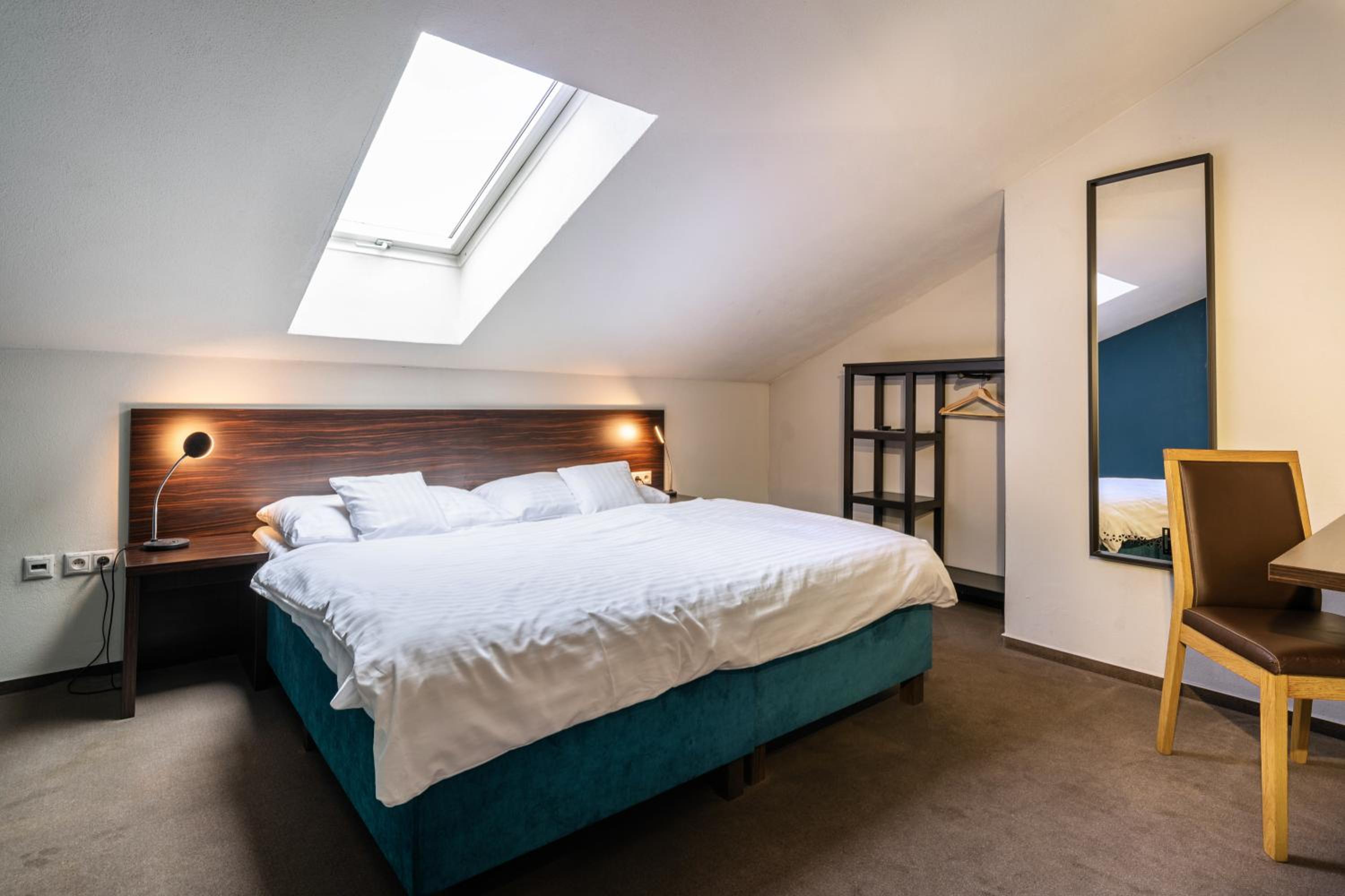 Basic Double Room photo 2