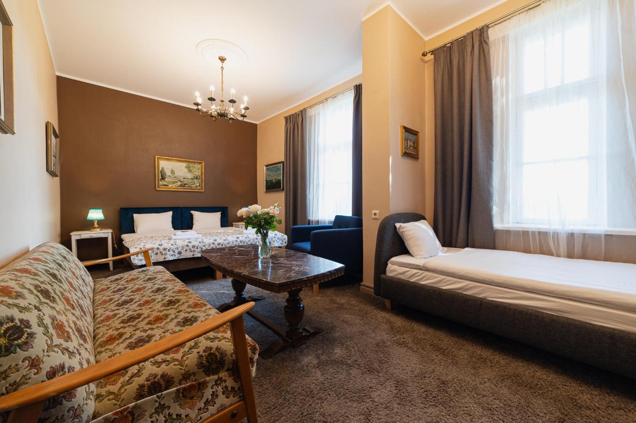 Budget Triple Room - Photo 1