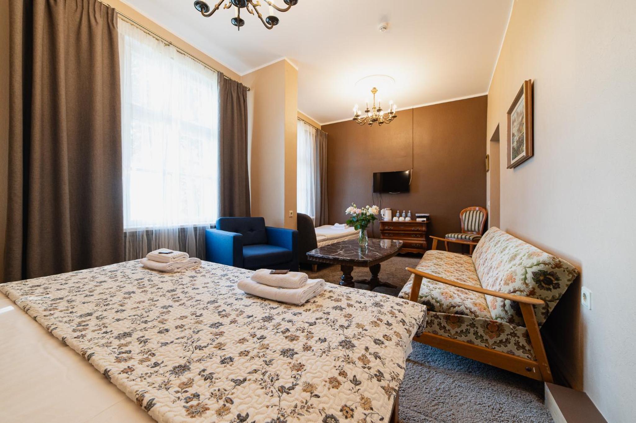 Budget Triple Room - Photo 2