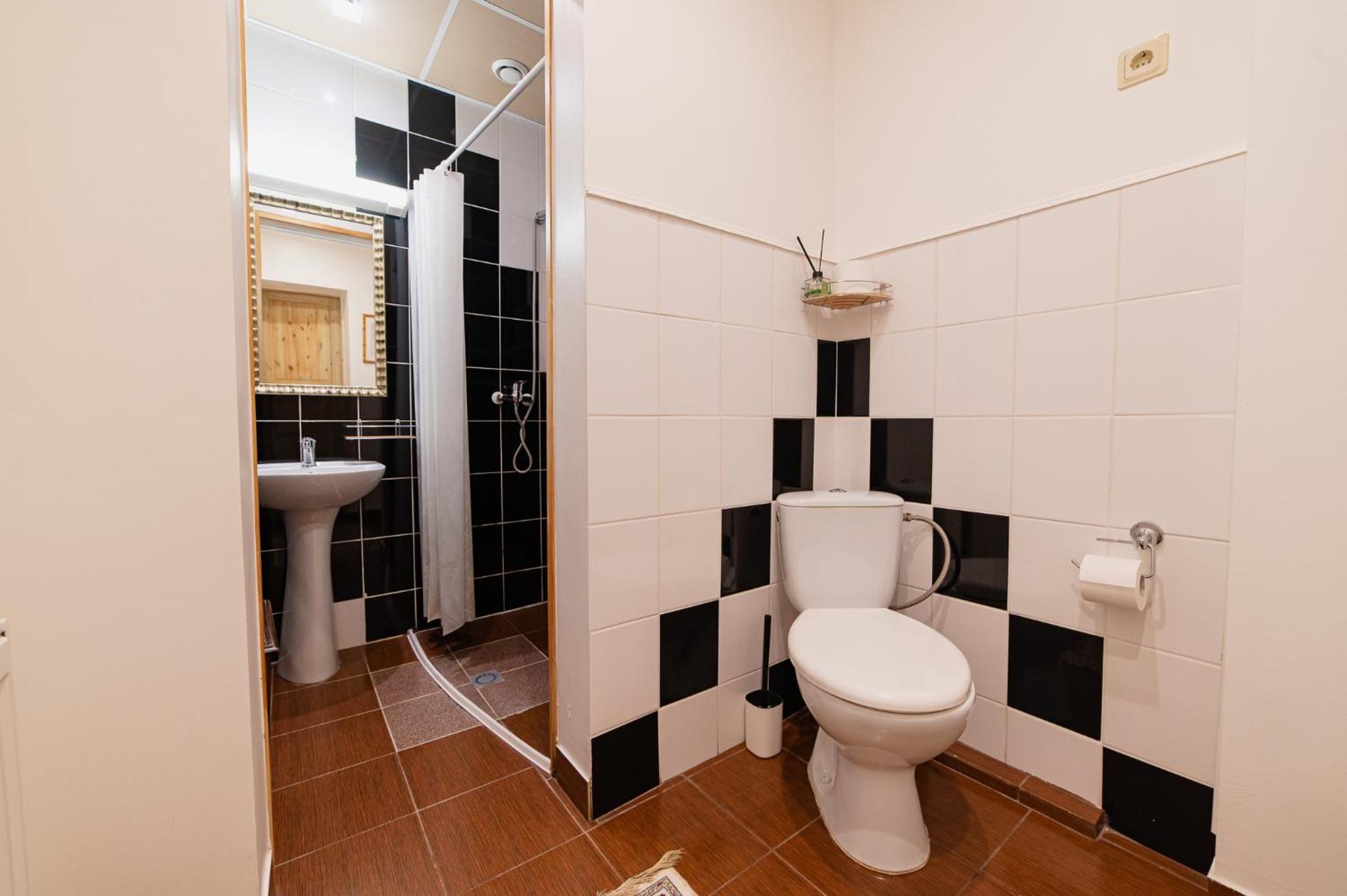 Budget Triple Room - Photo 7
