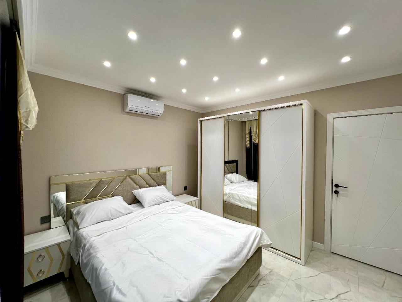 Villa photo 1