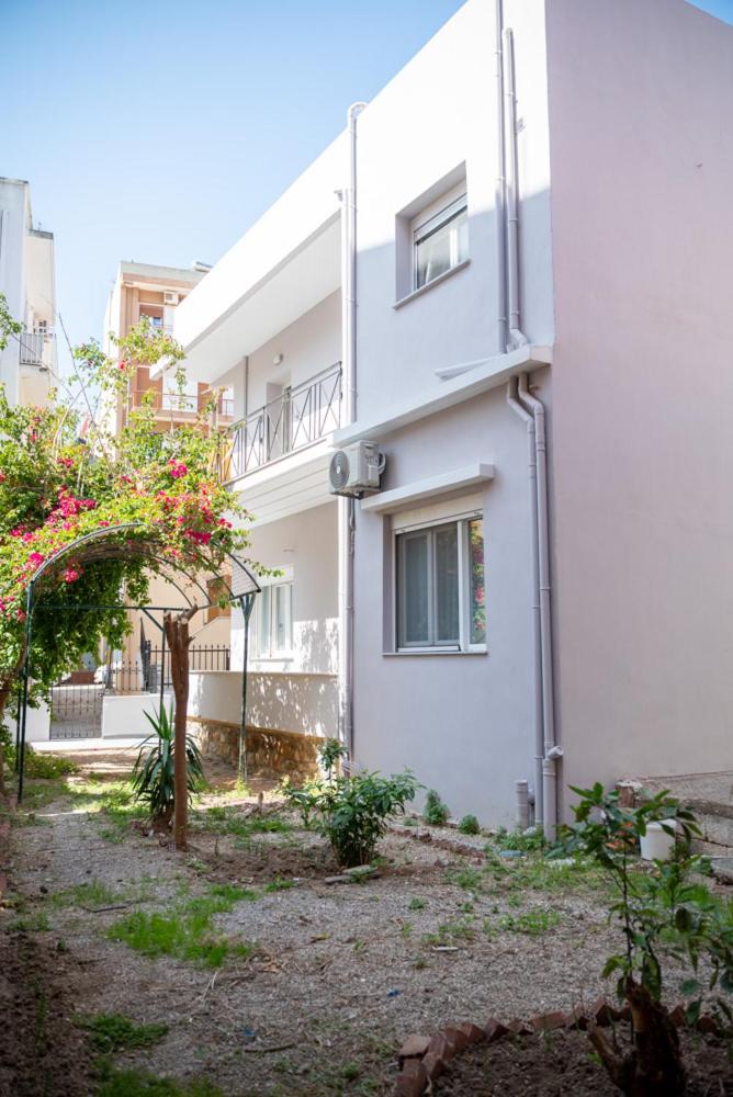 One-Bedroom Apartment With Terrace photo 2