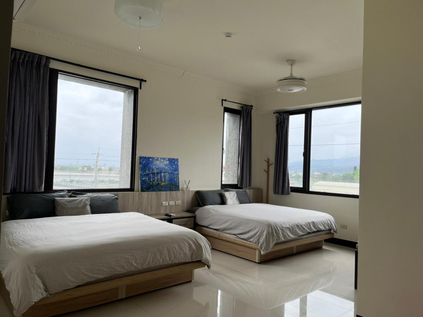 Deluxe Family Suite photo 1