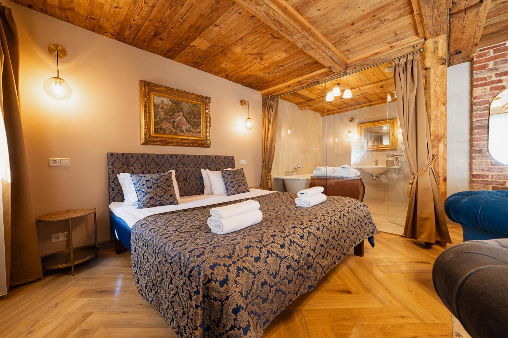 Superior Double Room - Photo 25