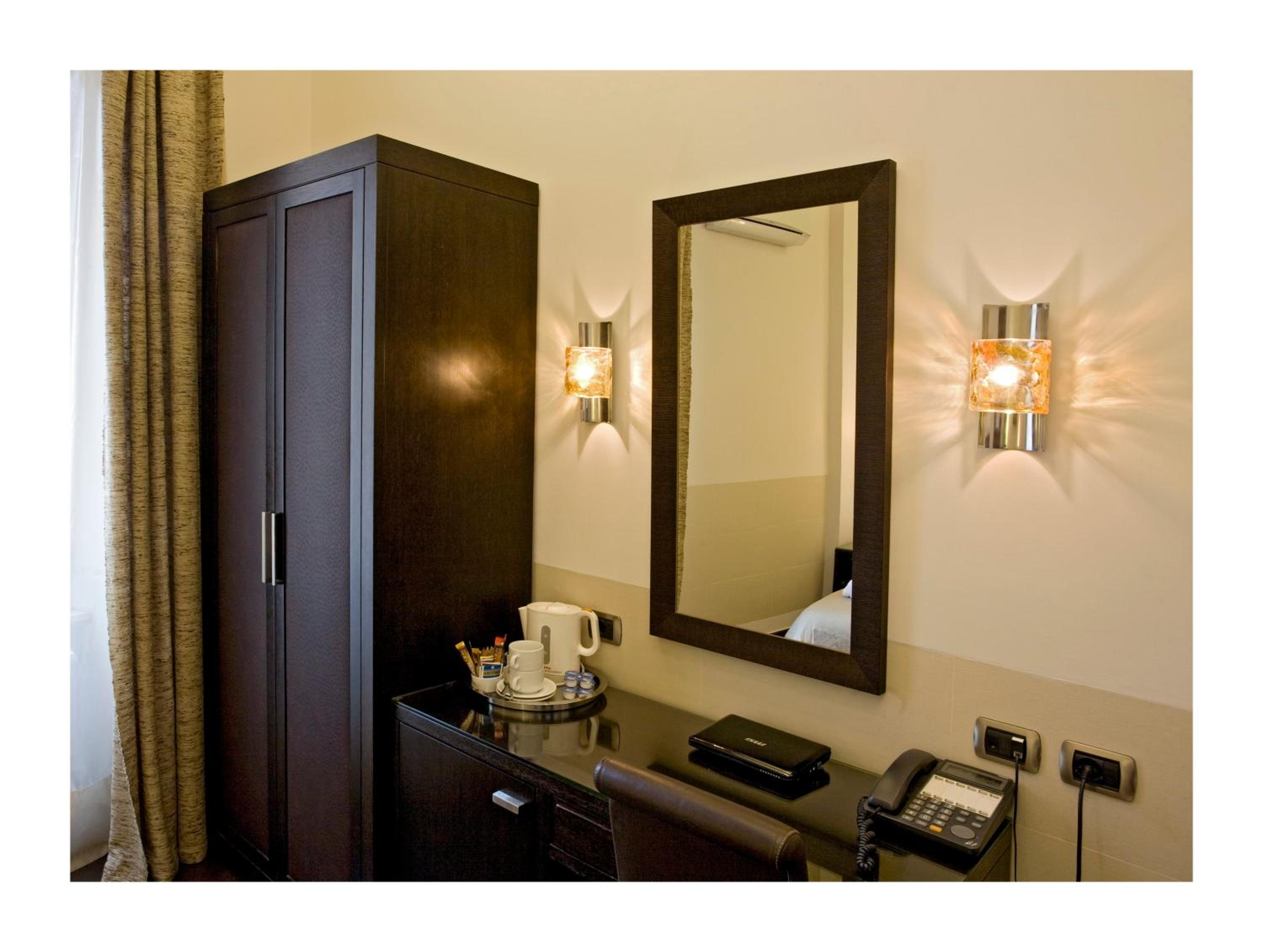 Double Or Twin Room With External Private Bathroom photo 2