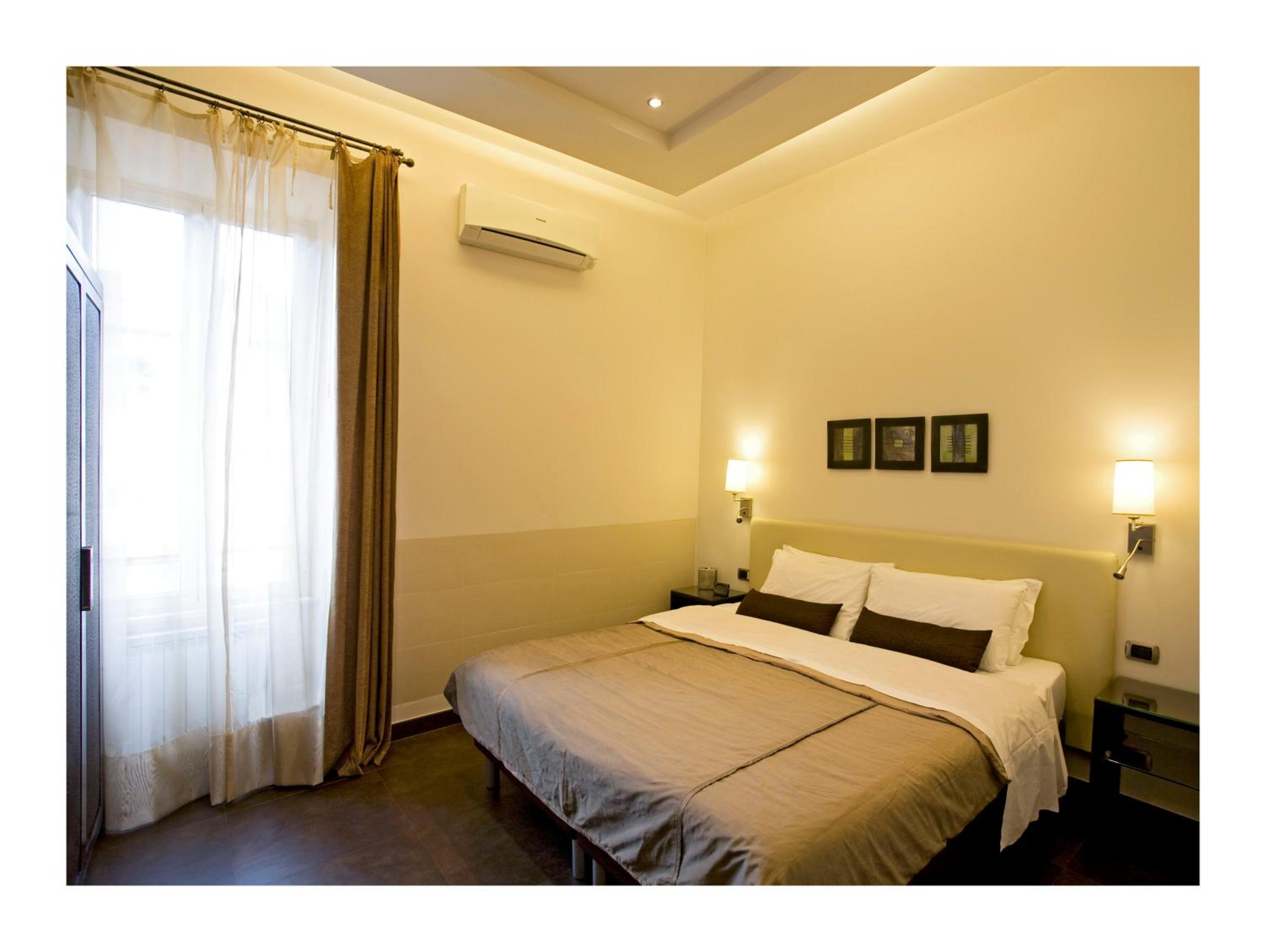 Double Or Twin Room With External Private Bathroom photo 2