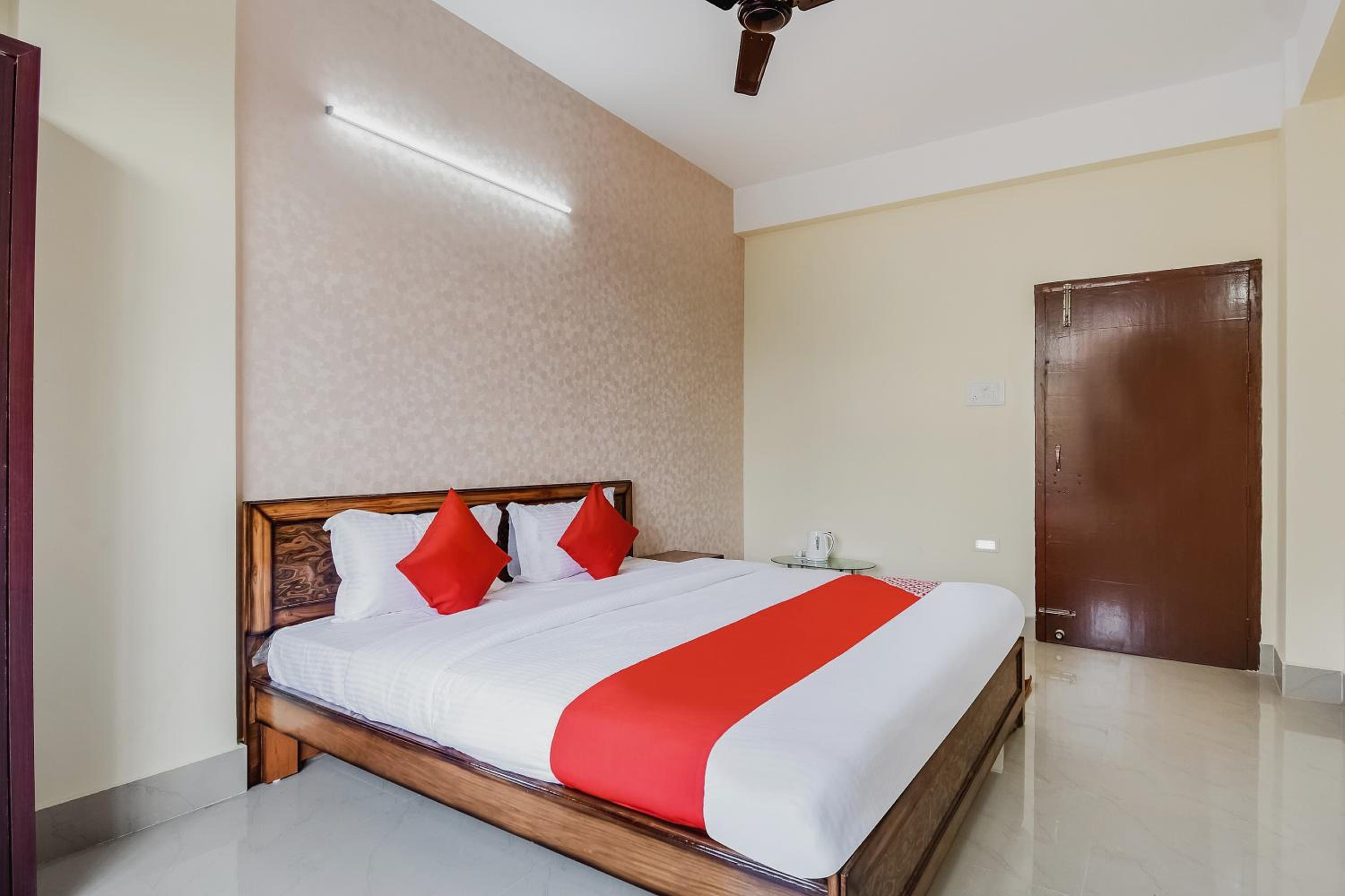 Deluxe Double Room photo 3