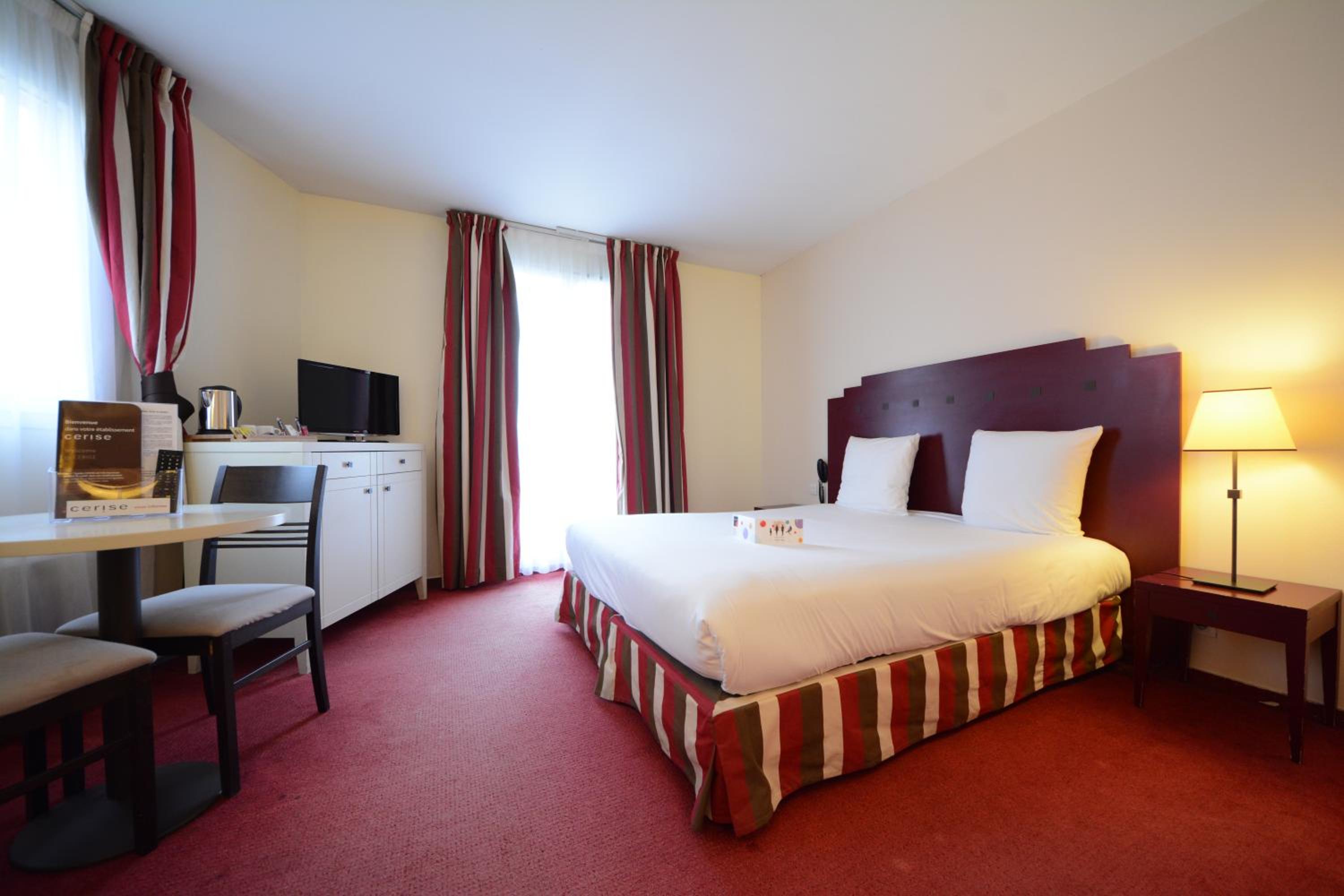 Standard Double Room - Photo 5