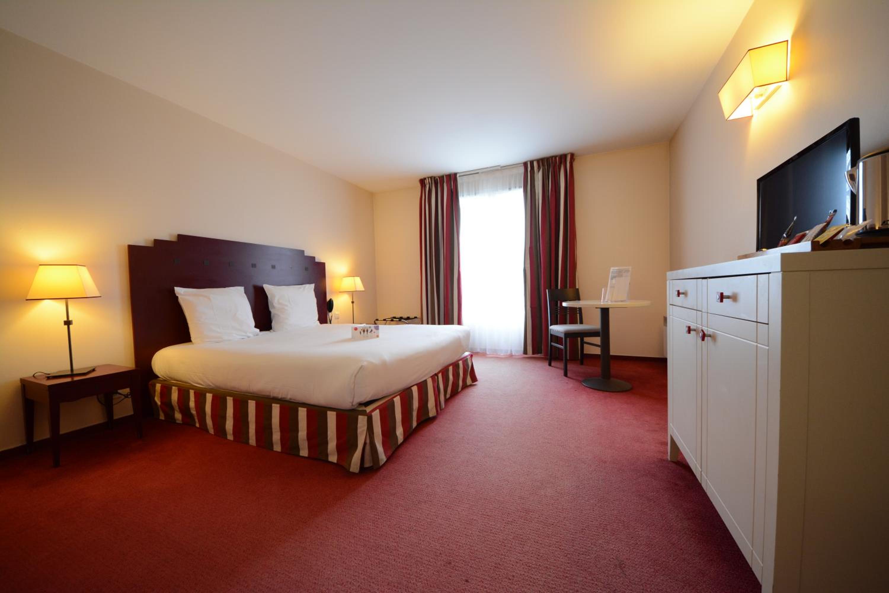Standard Double Room - Photo 4