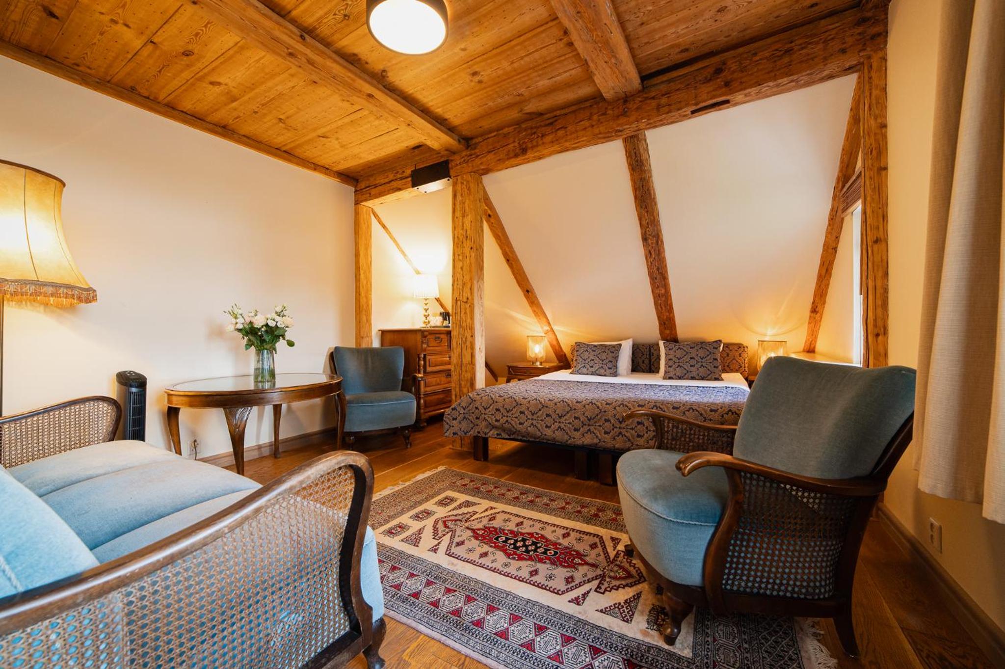 Boutique Mansard Room - Photo 1