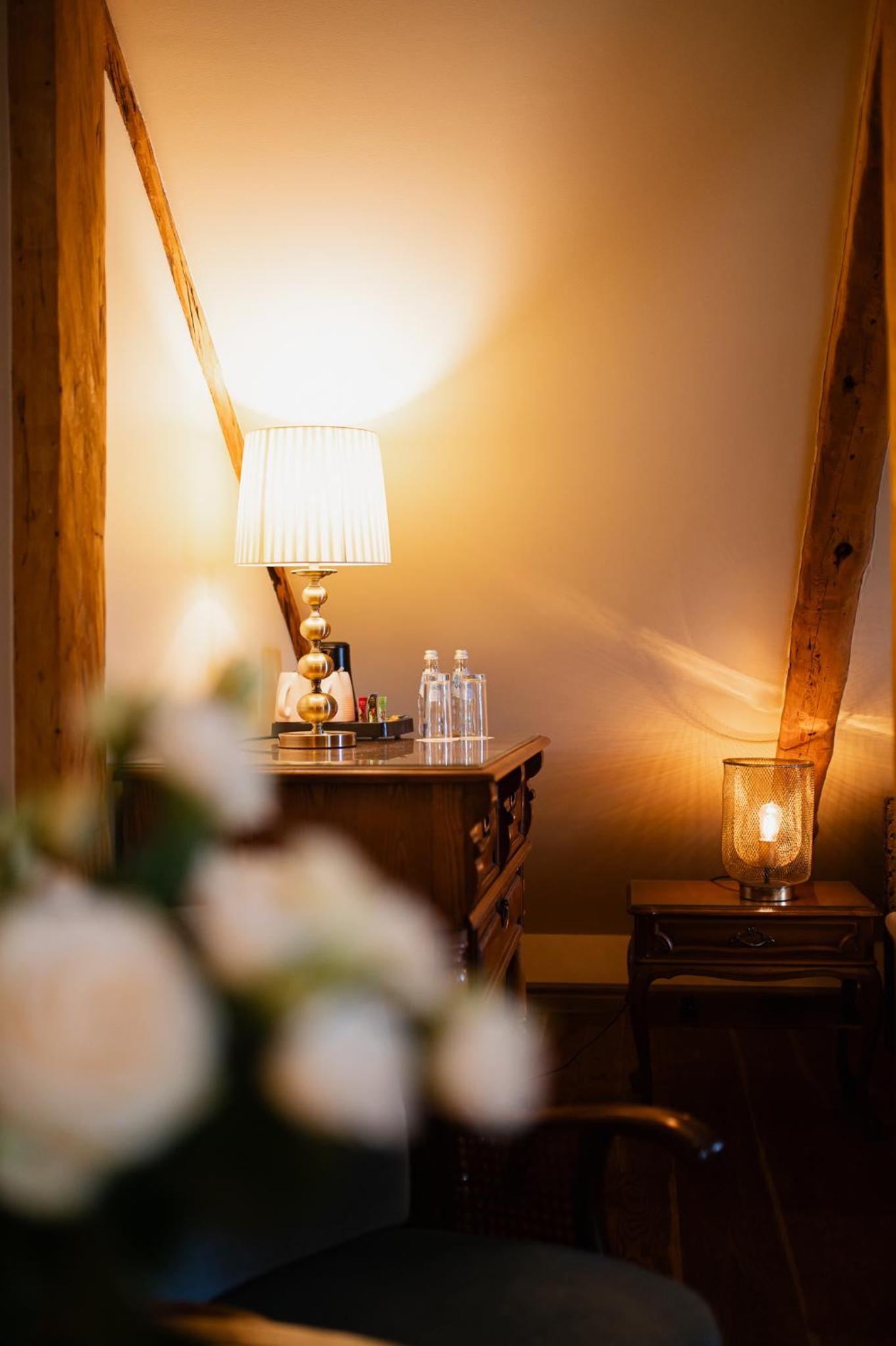 Boutique Mansard Room - Photo 23