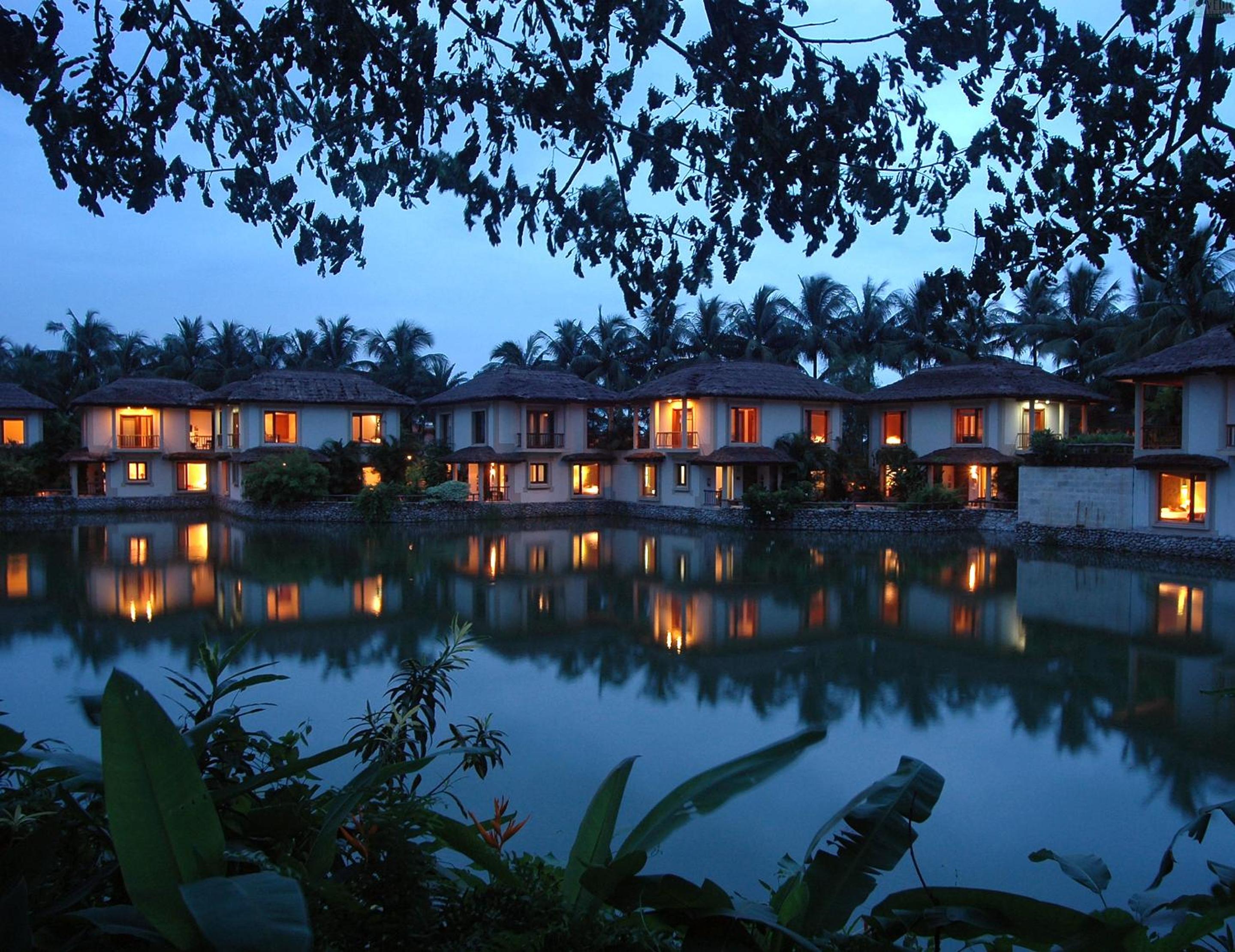 Lake View Villa - Photo 5