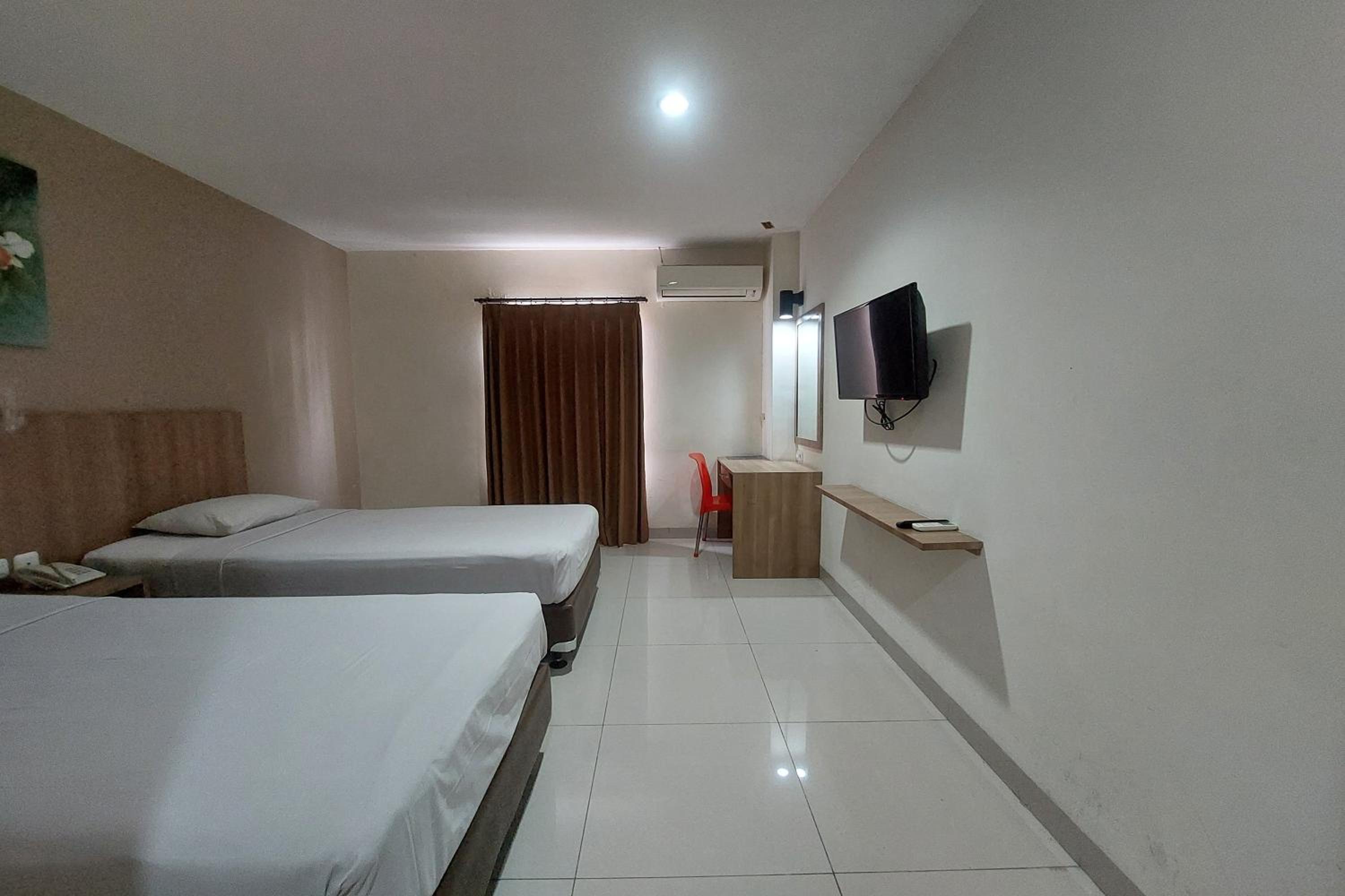 Deluxe Twin Room - Photo 6