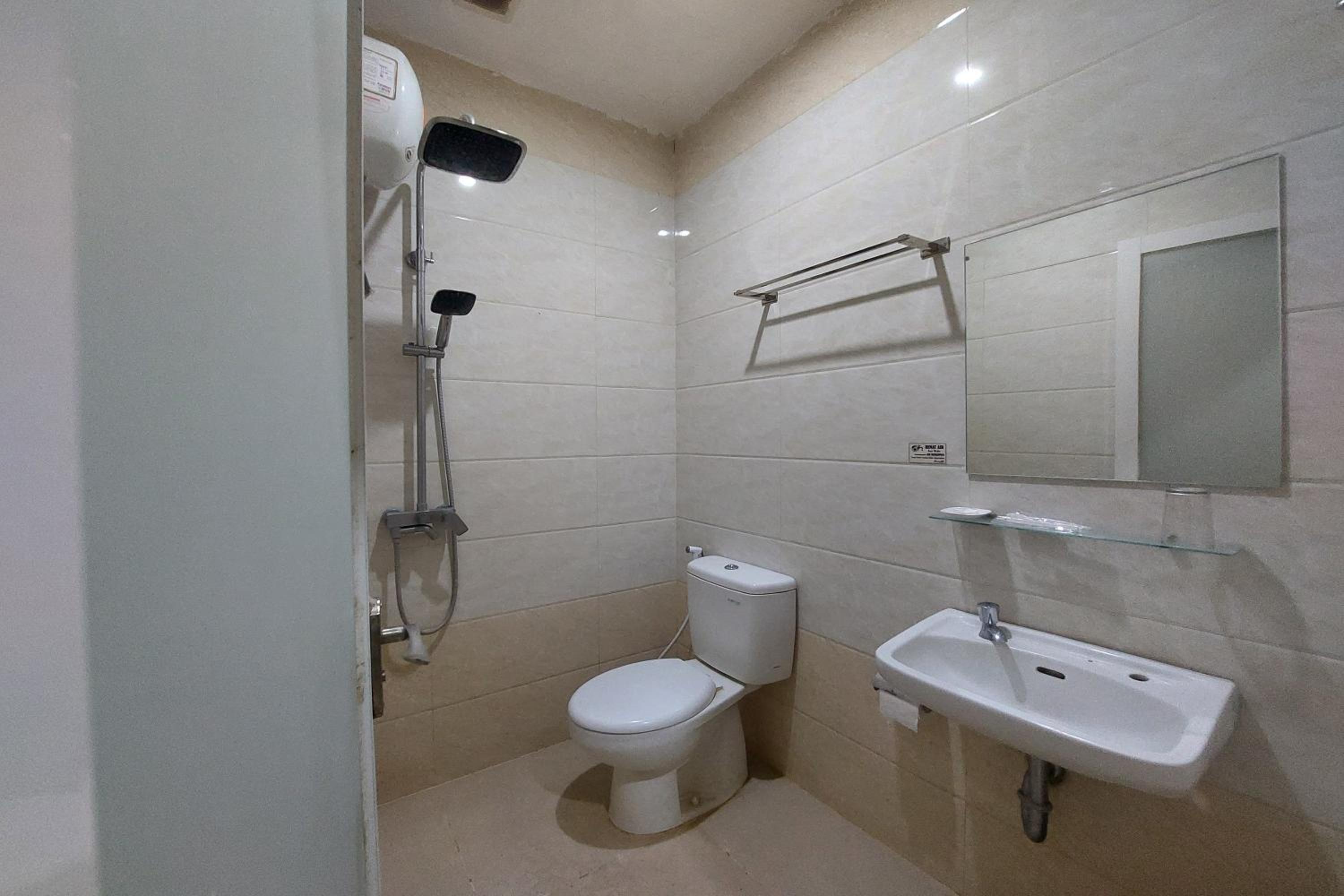Queen Room - Photo 2