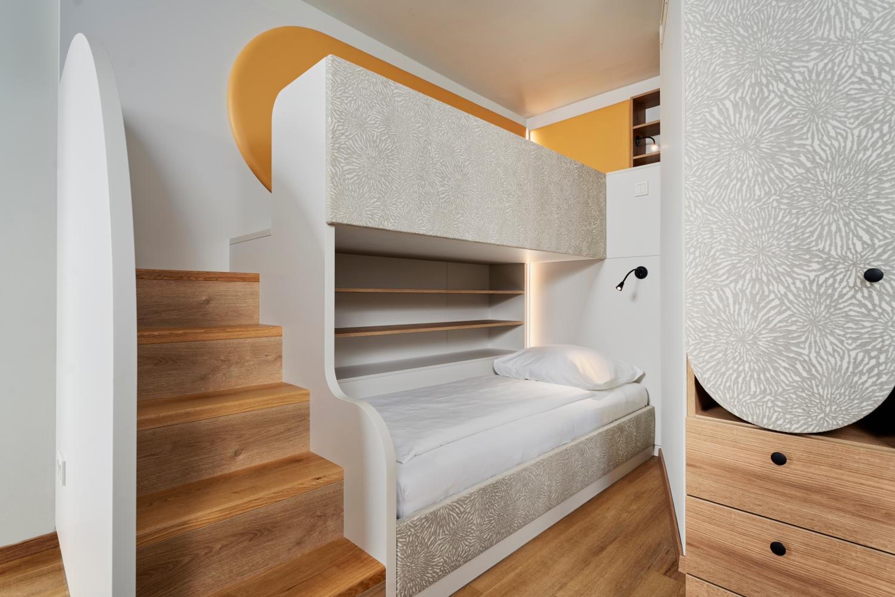 Deluxe Quadruple Room photo 2