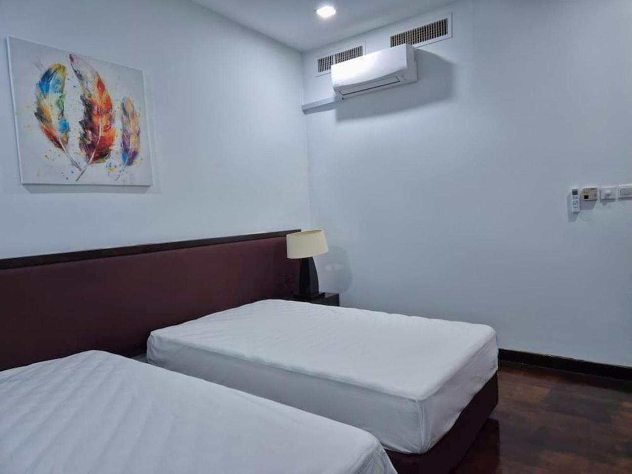 Three-Bedroom Villa photo 2