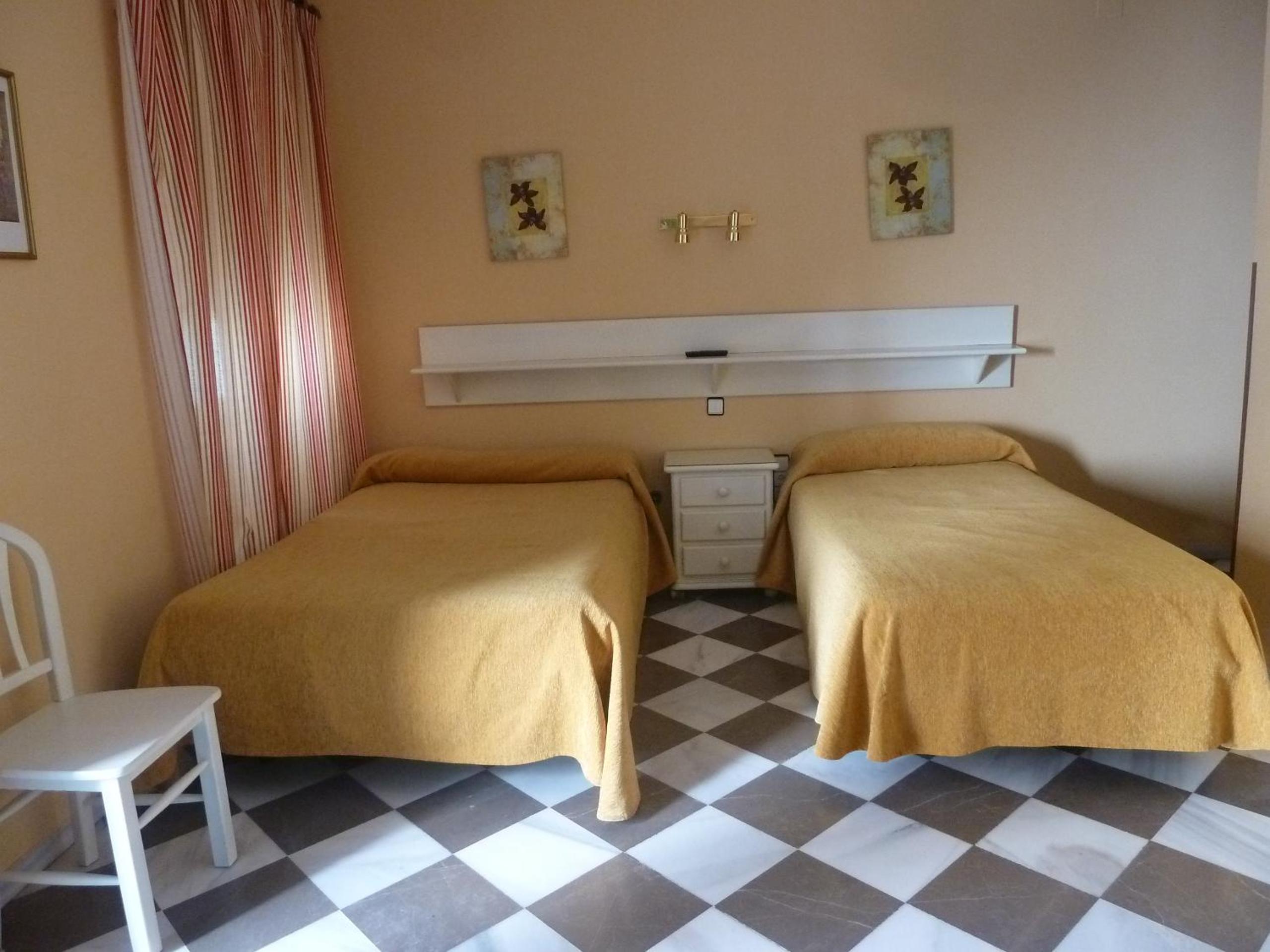 Standard Double Room photo 2