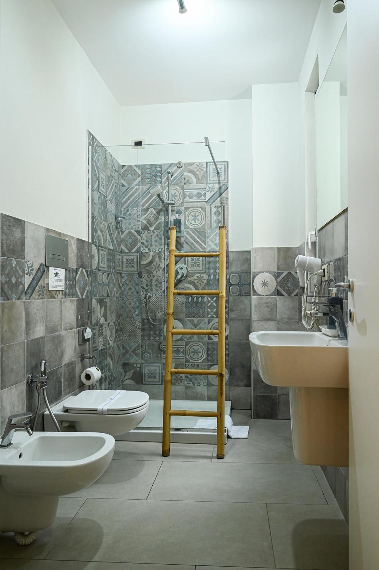 Superior Double or Twin Room - Photo 9