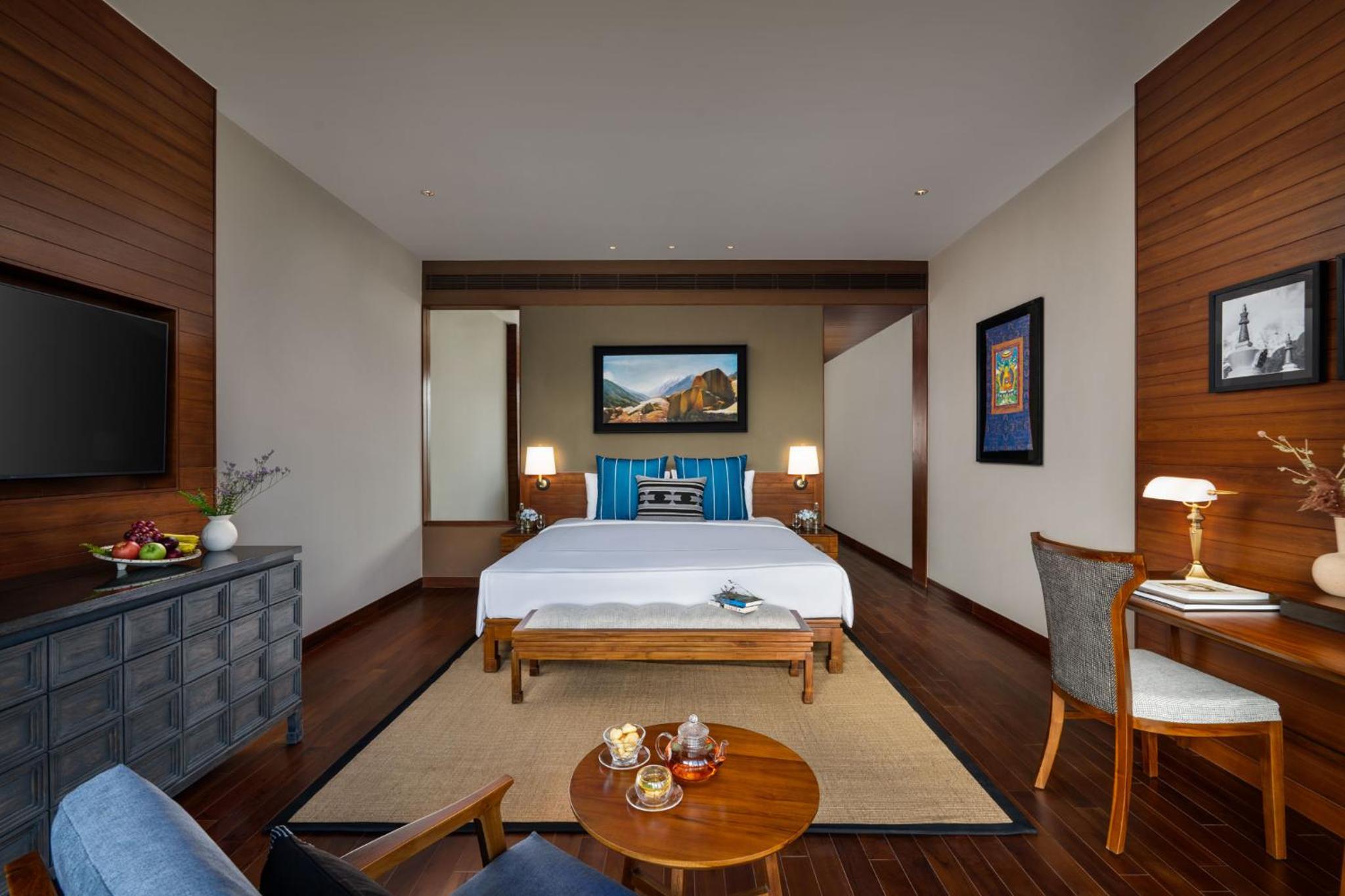 Deluxe Room Mountain View