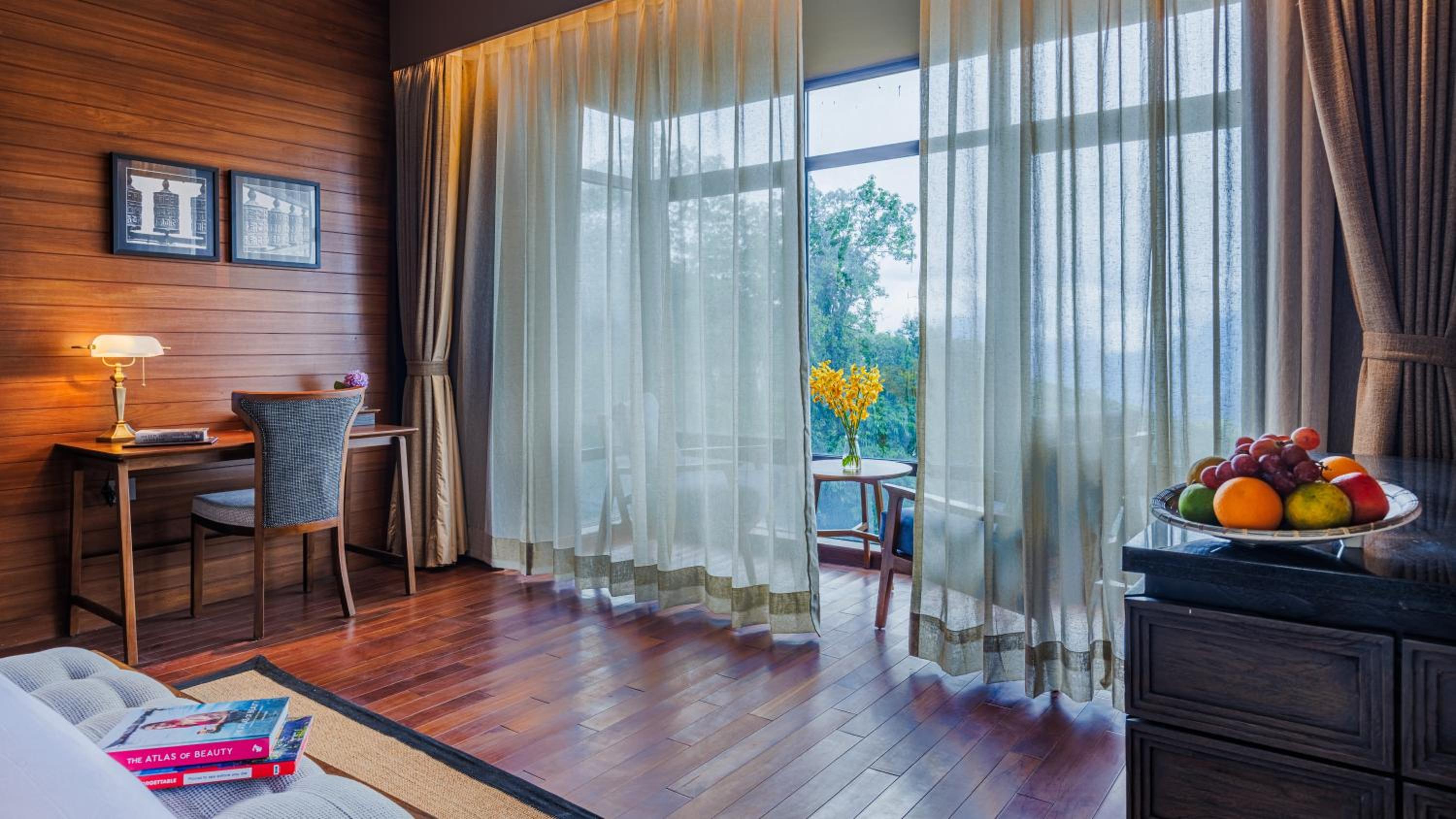 Deluxe Room Mountain View photo 3