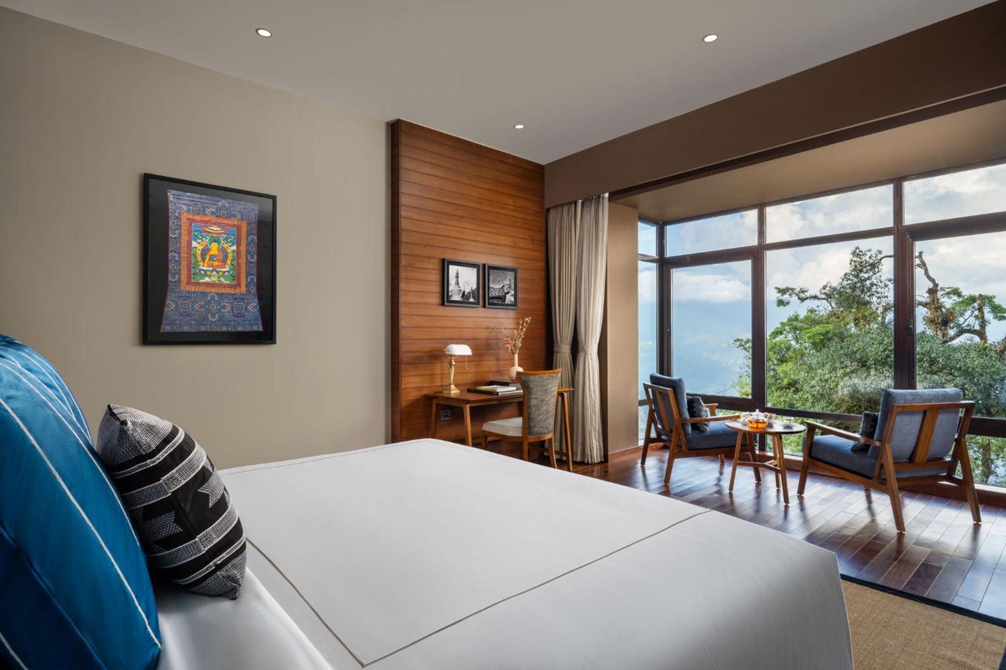 Deluxe Room Mountain View photo 2