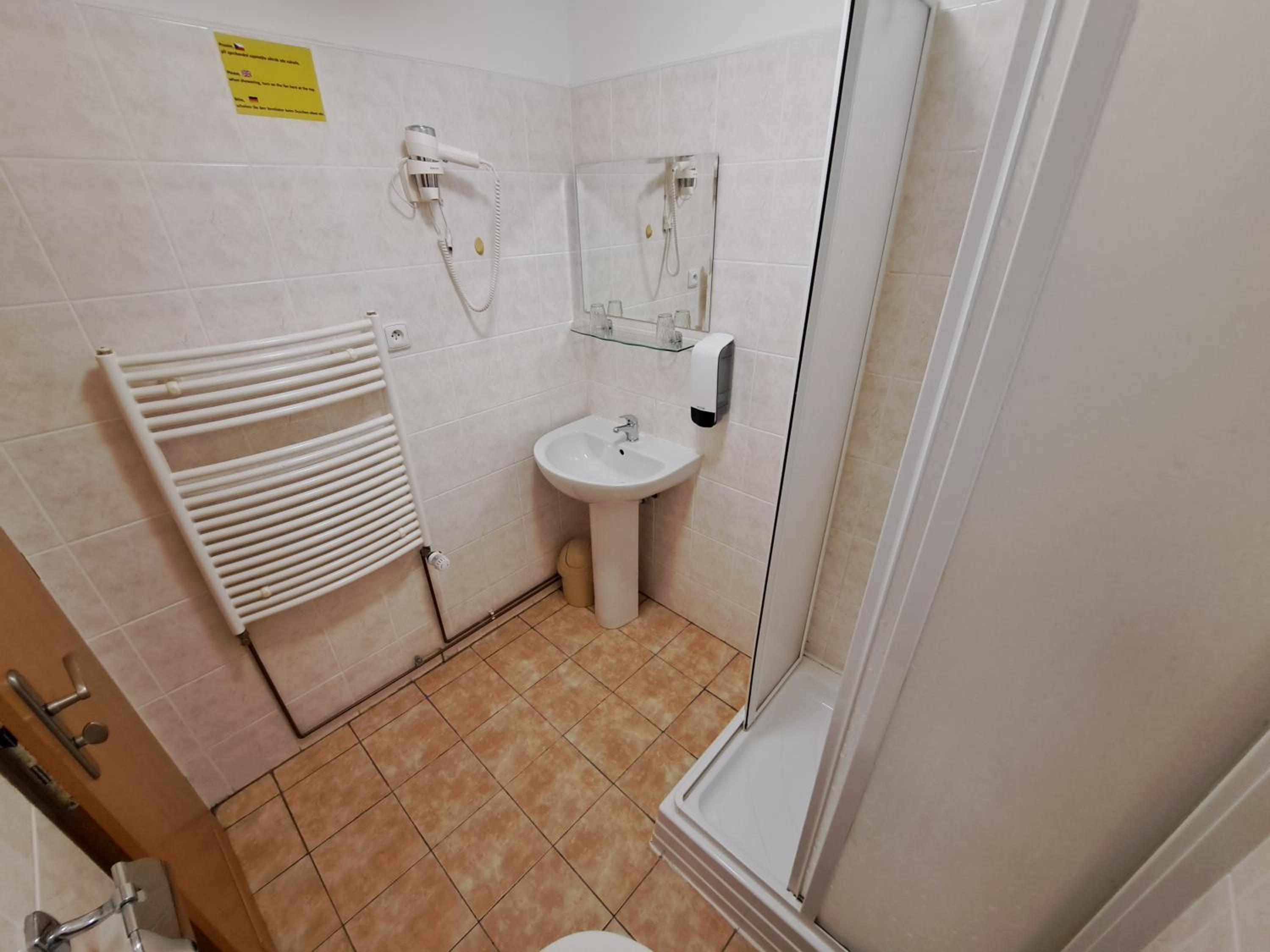 Double or Twin Room with Bathroom photo 2