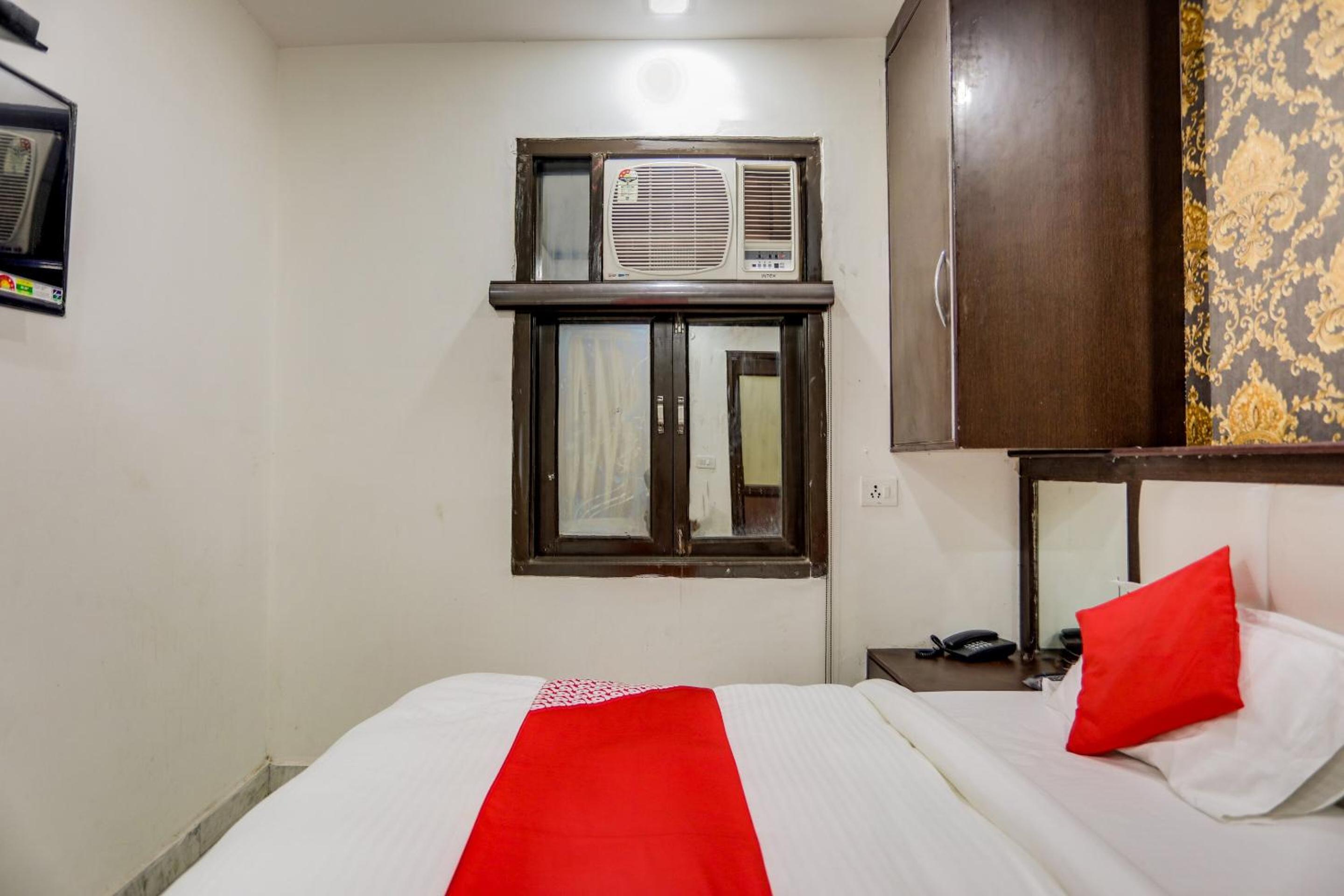 Small Single Room