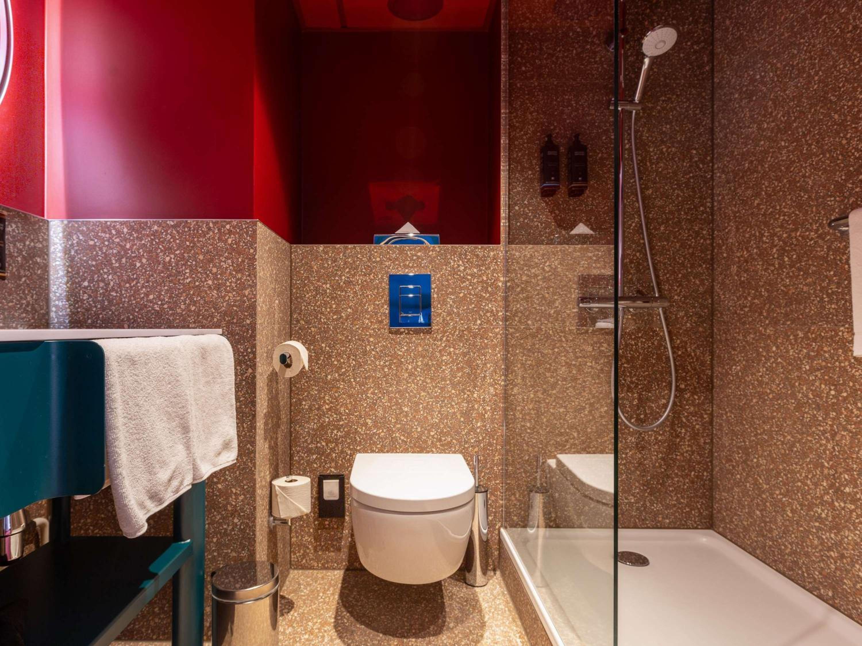 Comfort Room With 2 Single Beds  - Photo 8