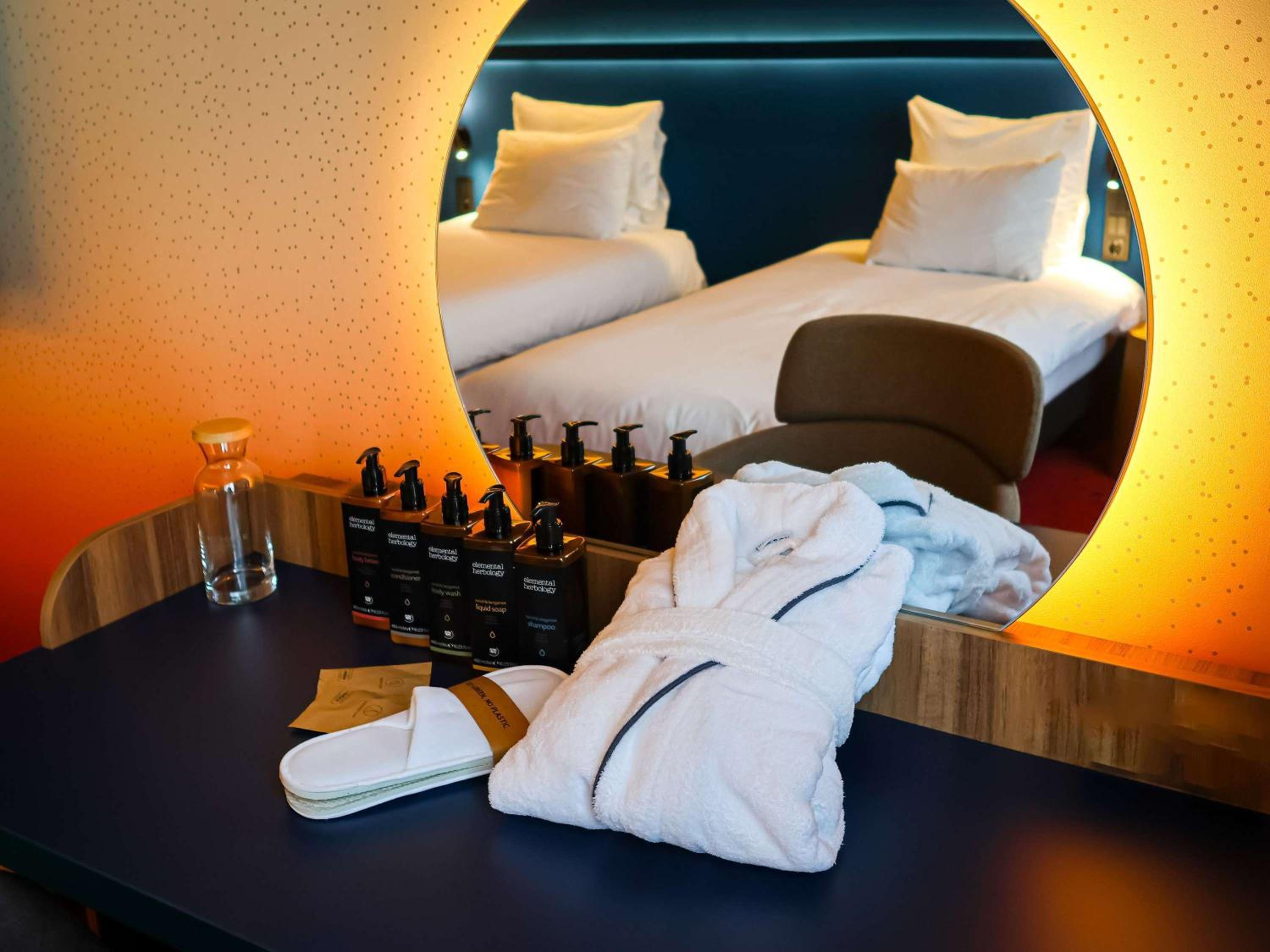 Superior Twin Room - Photo 6