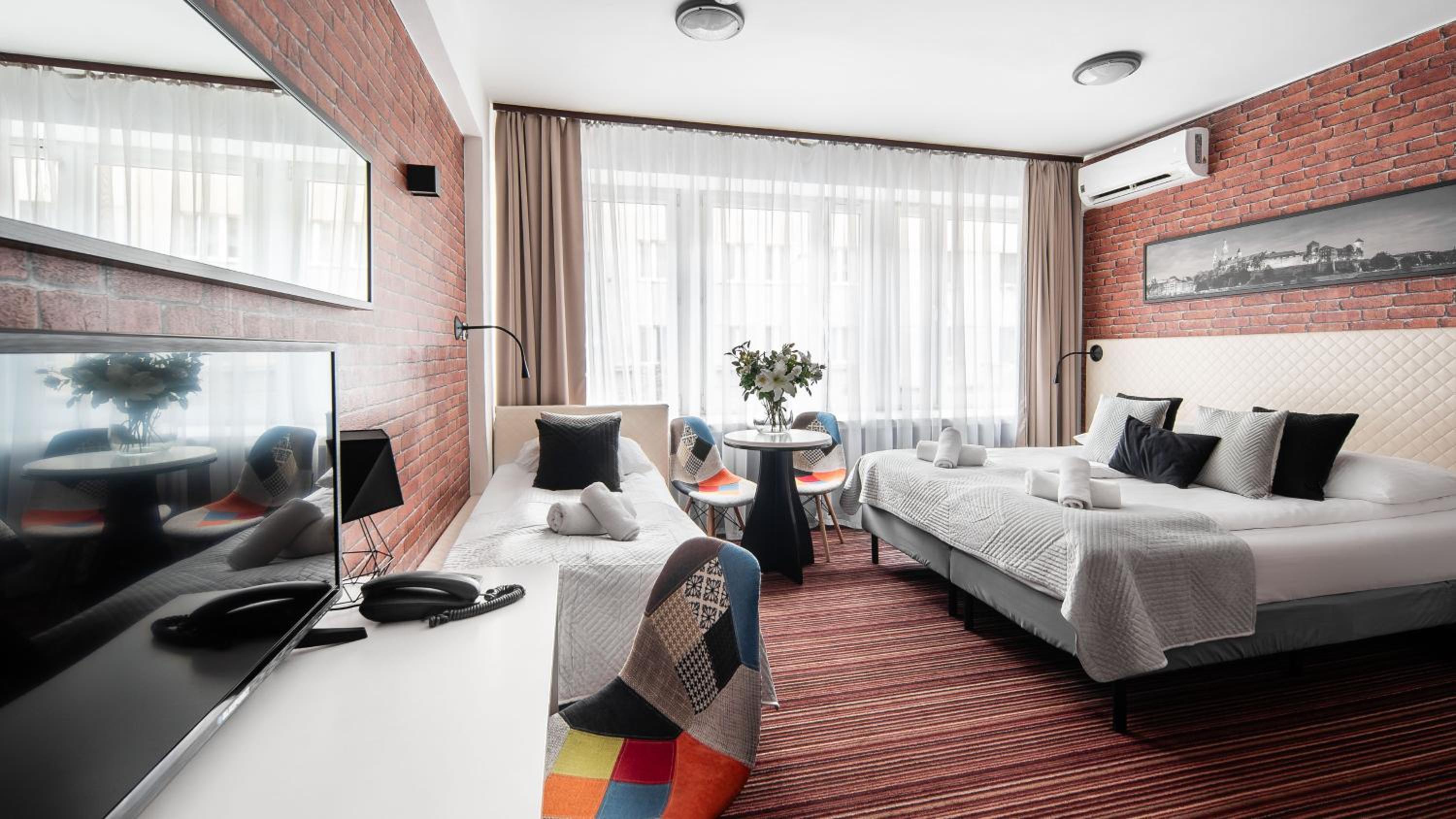 Comfort Room - Photo 3