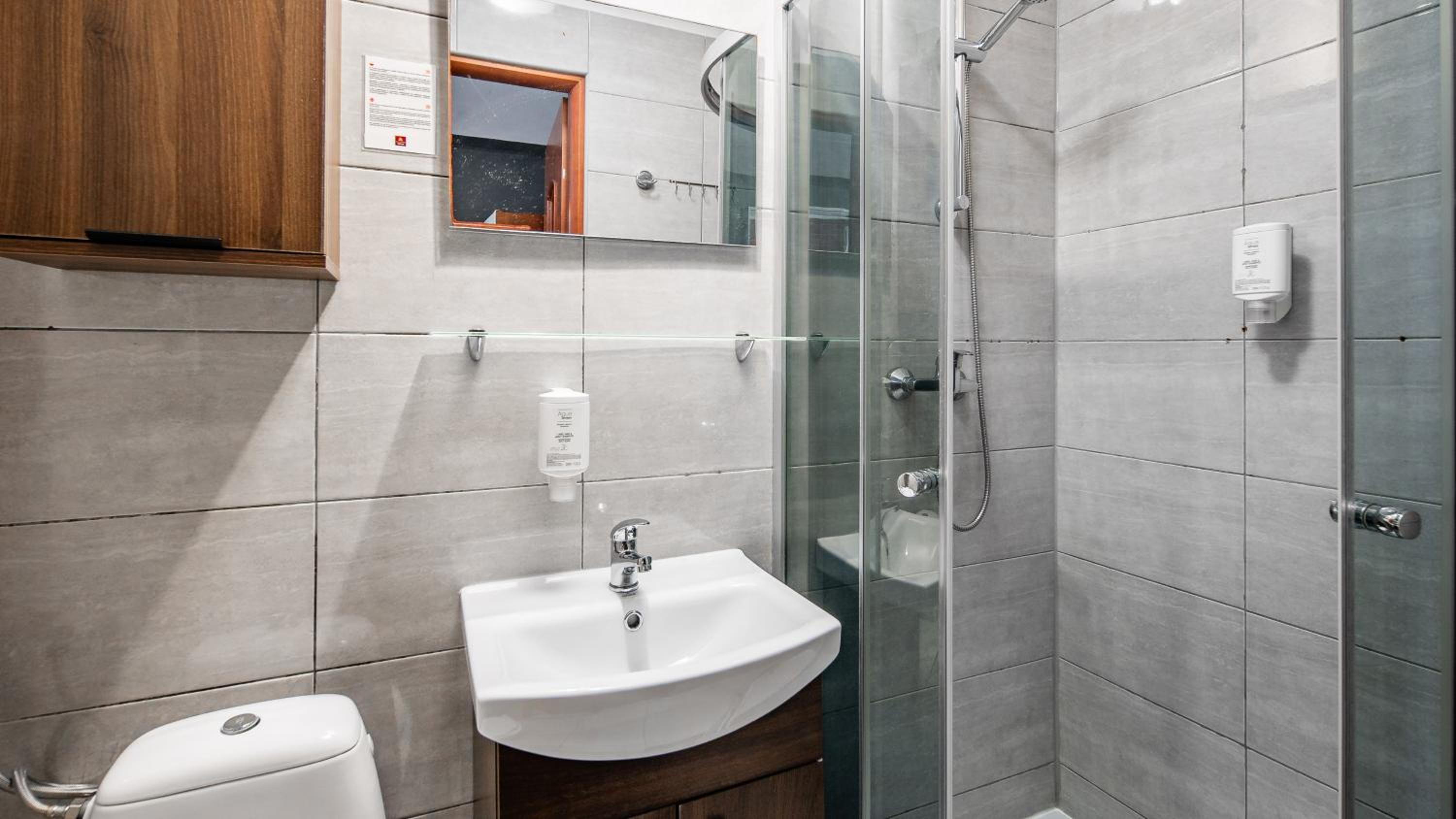 Standard Room - Photo 4