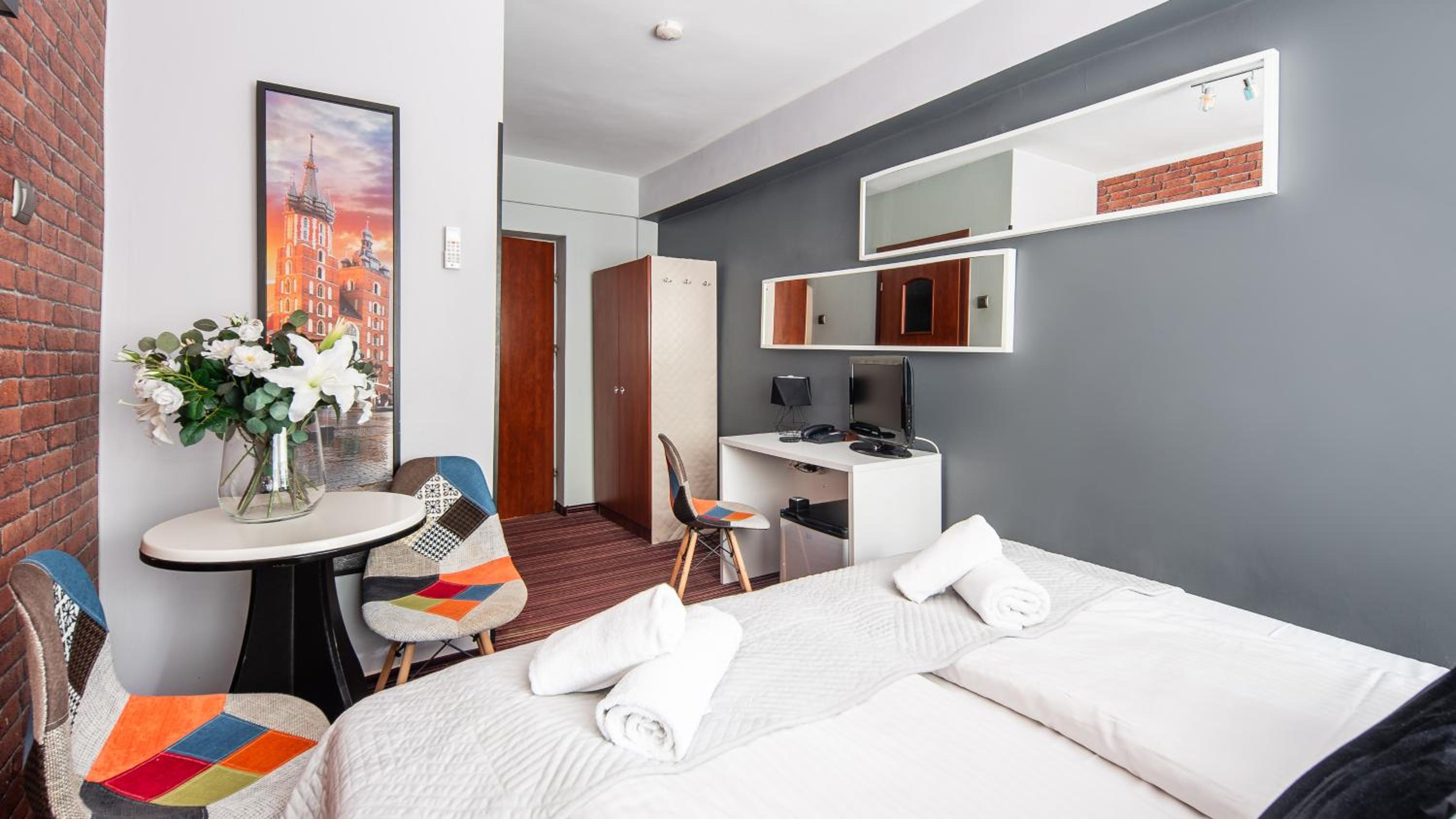 Standard Room - Photo 7