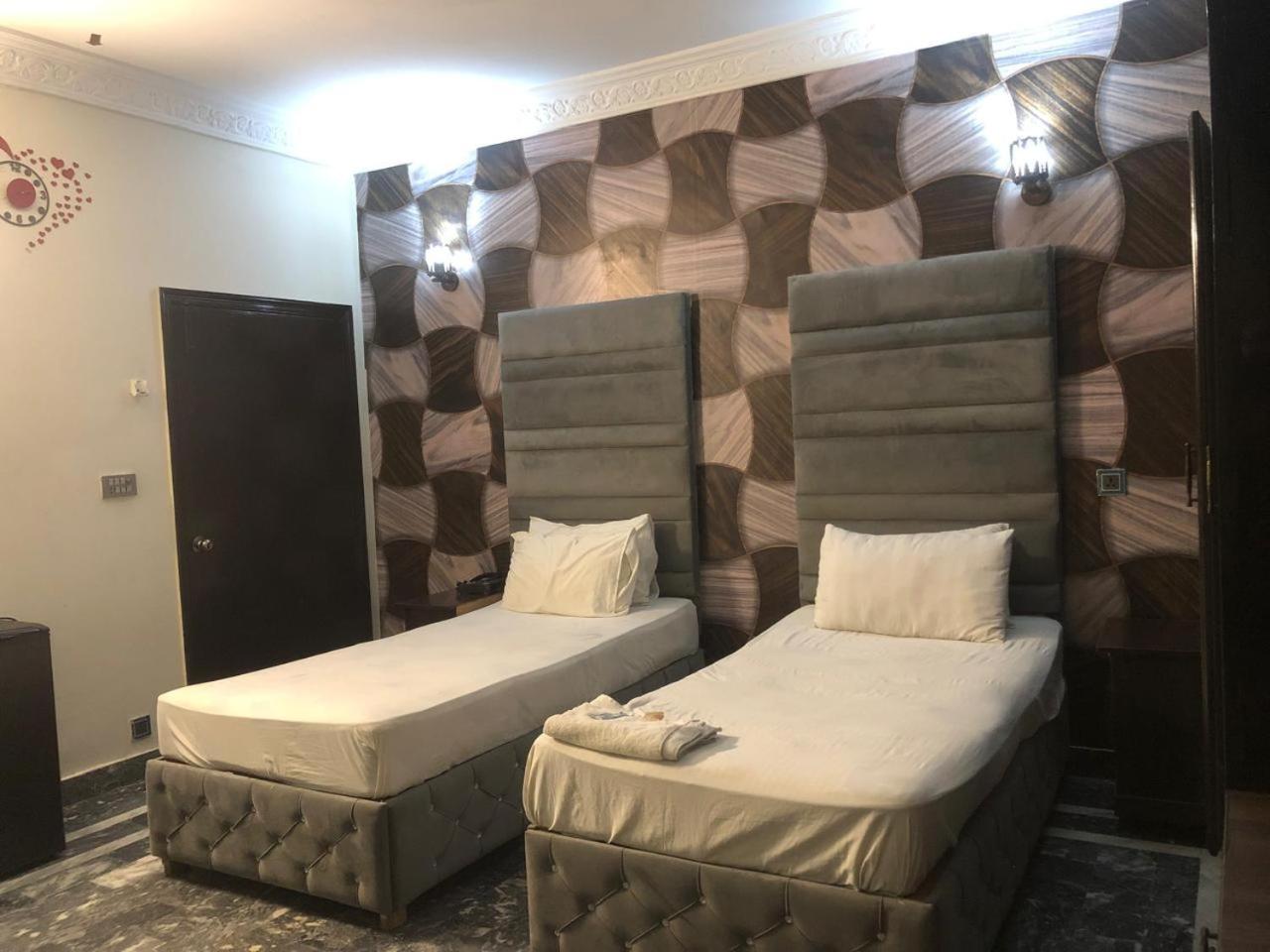 Large Twin Room photo 1