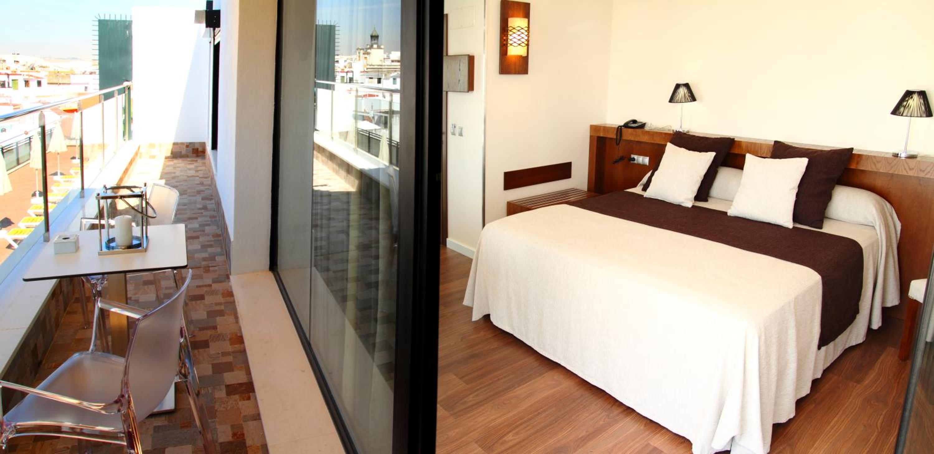 Premium Double with Balcony - Photo 1