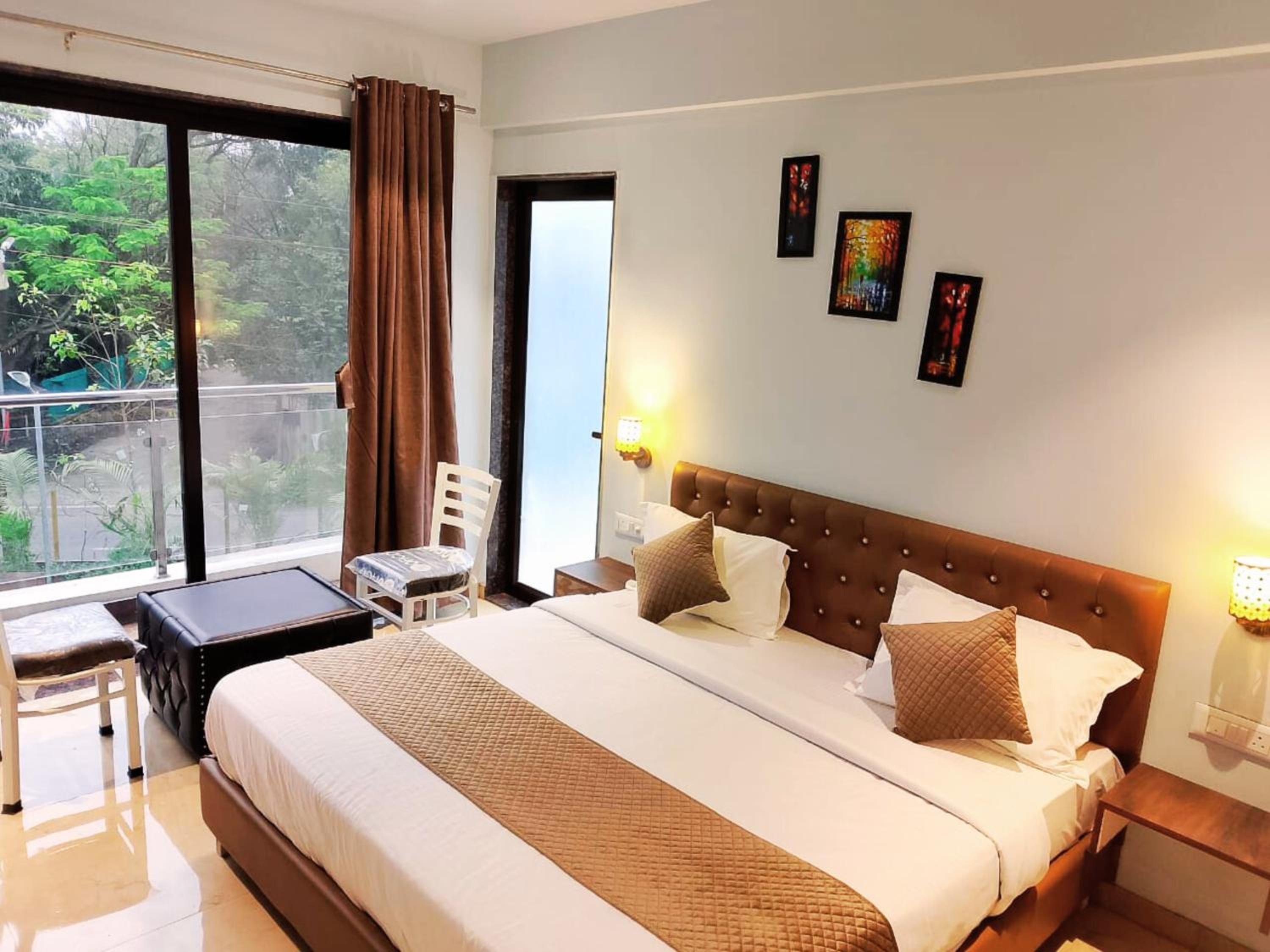 Deluxe Room - Photo 1