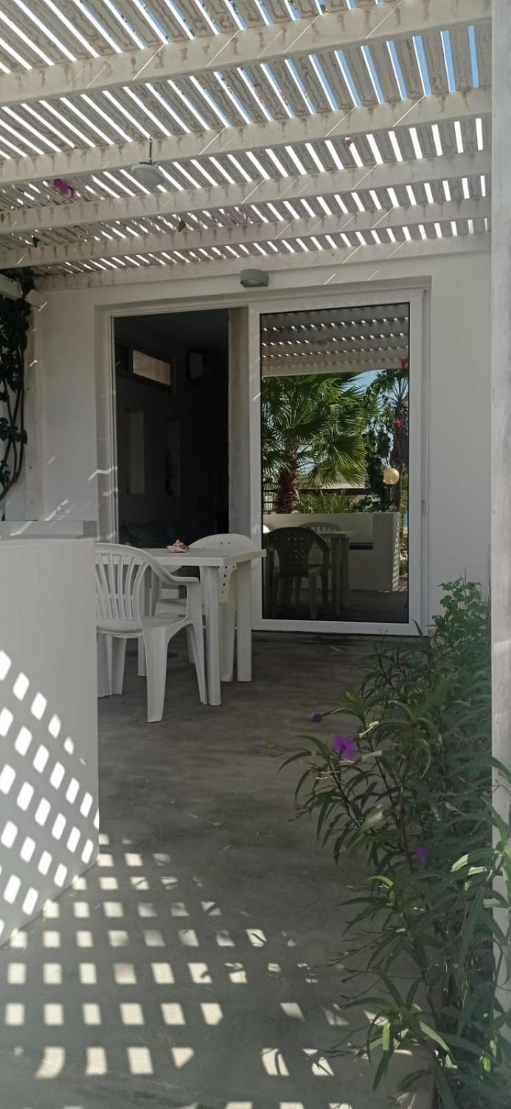 Bungalow - Beach Front photo 2