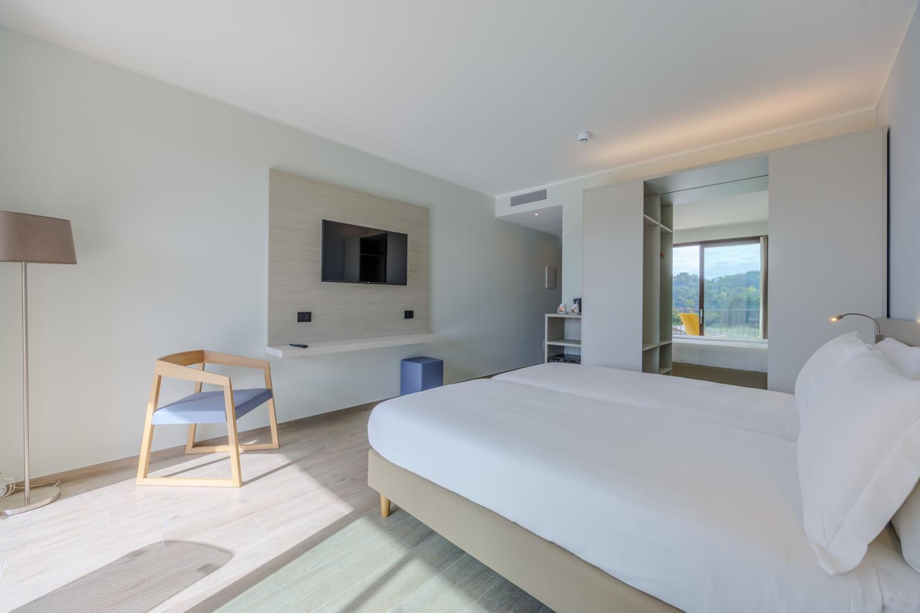 Twin Room with Balcony photo 1