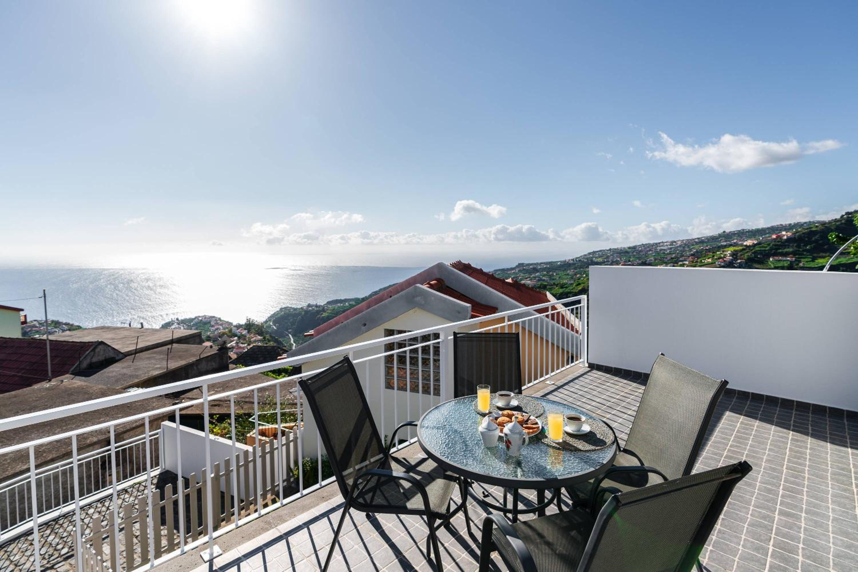Villa With Sea View photo 3