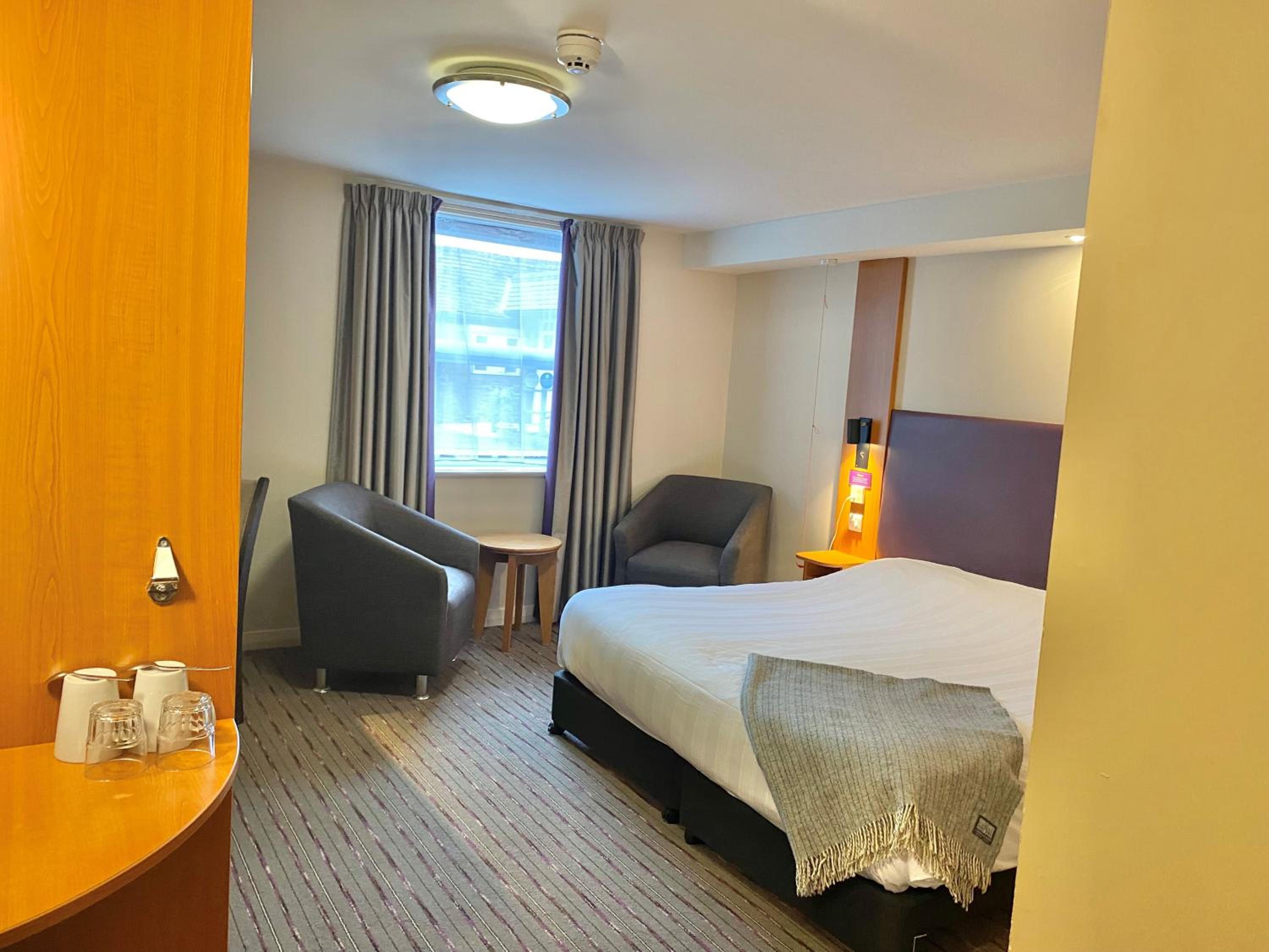 Double Room - Disability Access photo 2