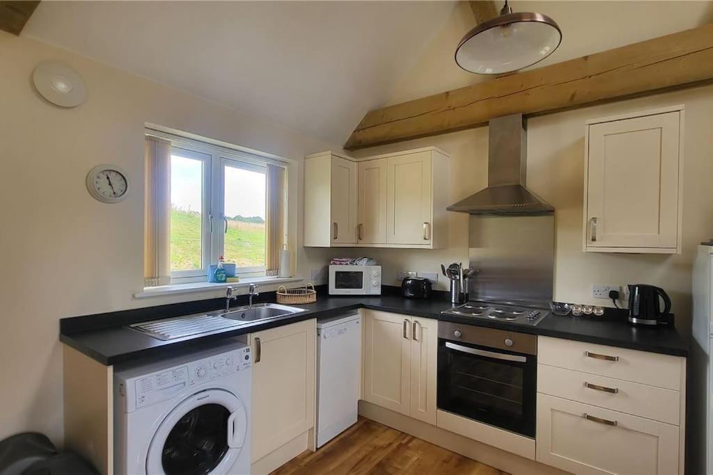 Two-Bedroom House photo 2