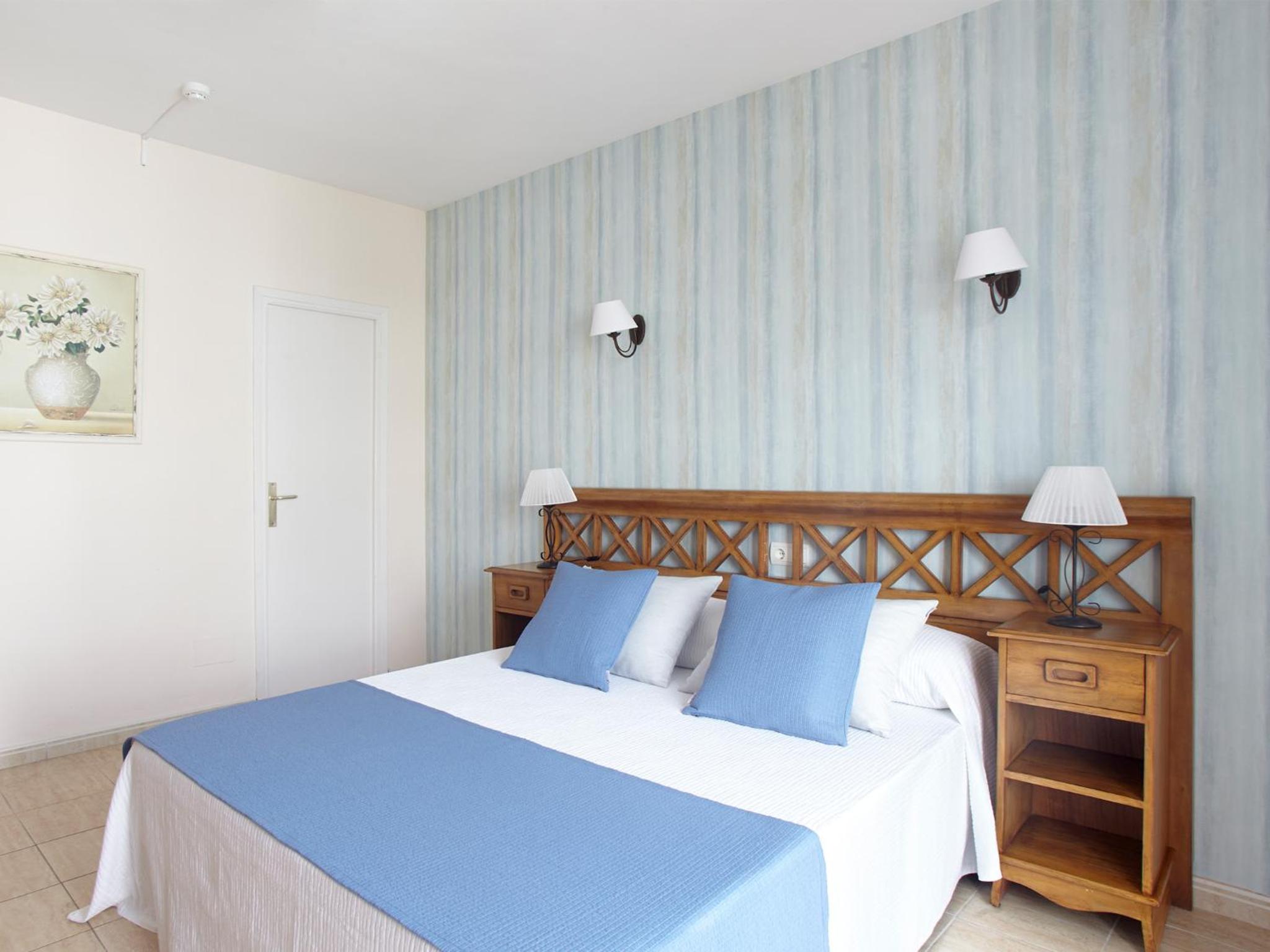 Double or Twin Room - Top Floor photo 2