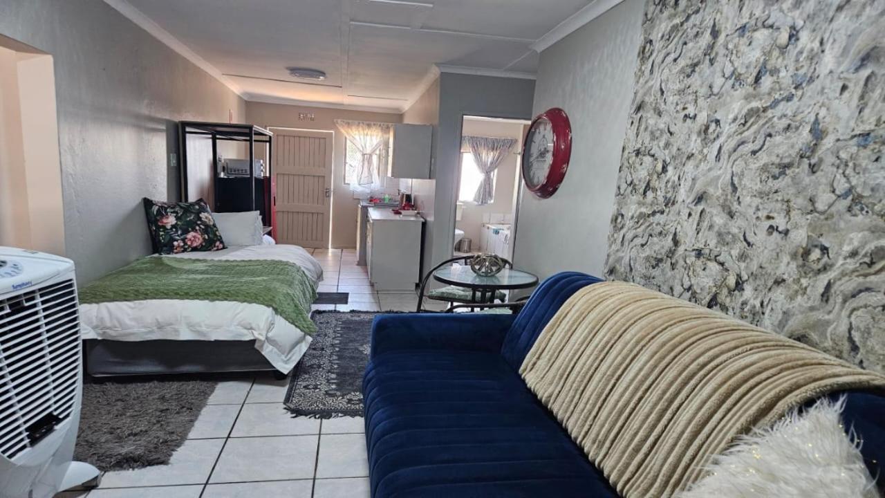 Superior One-Bedroom Apartment photo 1