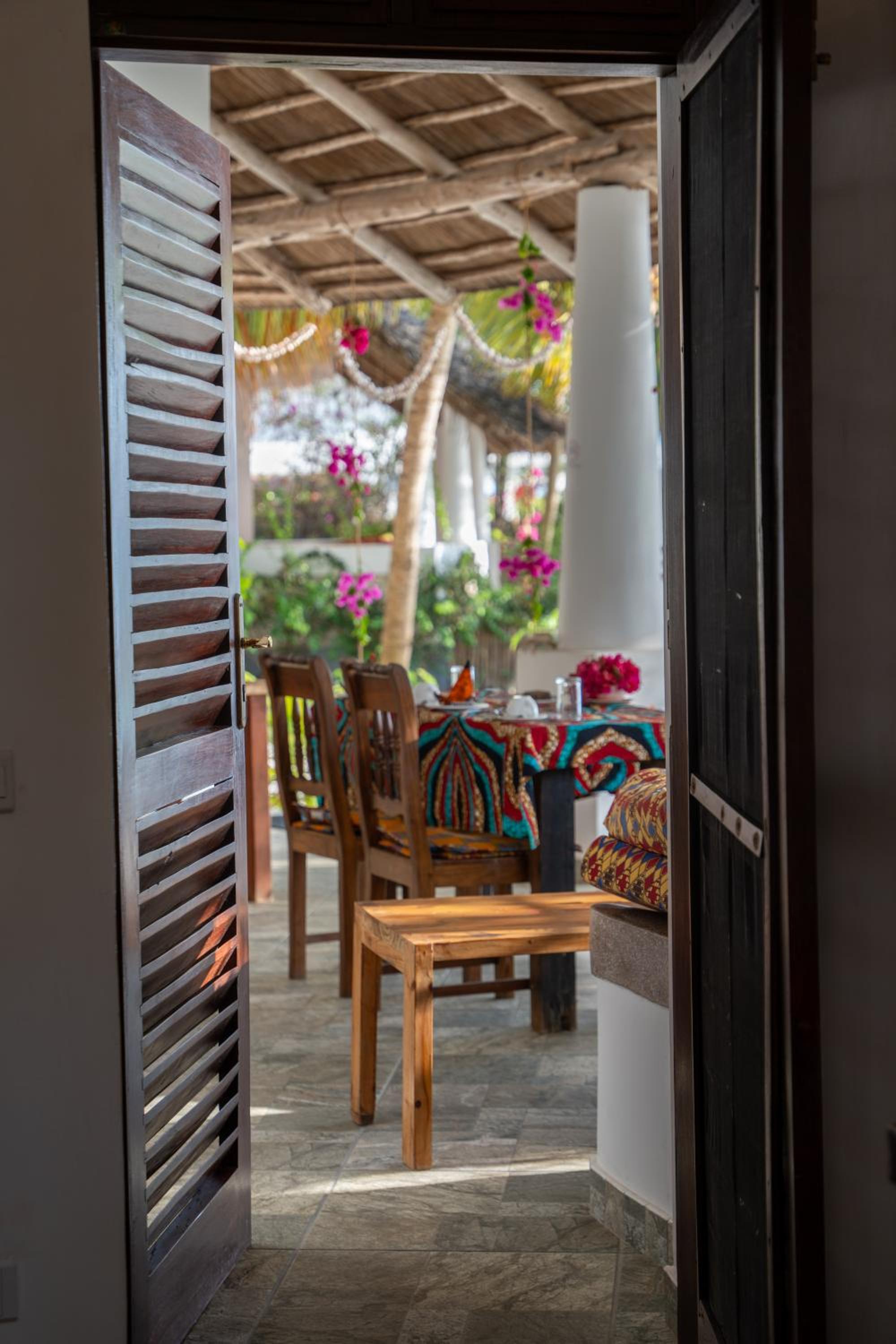 Deluxe Double Room with Sea View - Photo 6