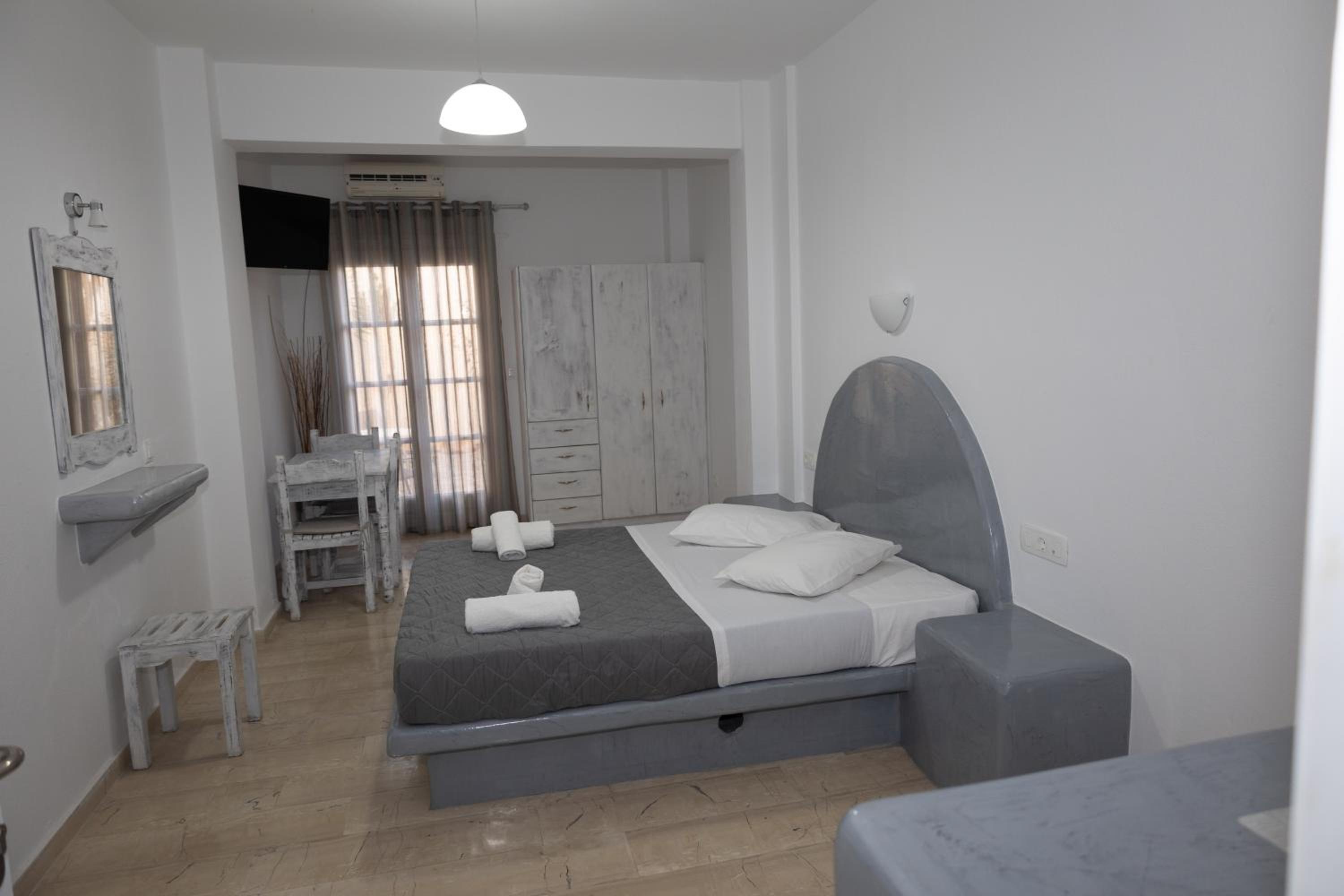 Superior Double Room - Photo 8