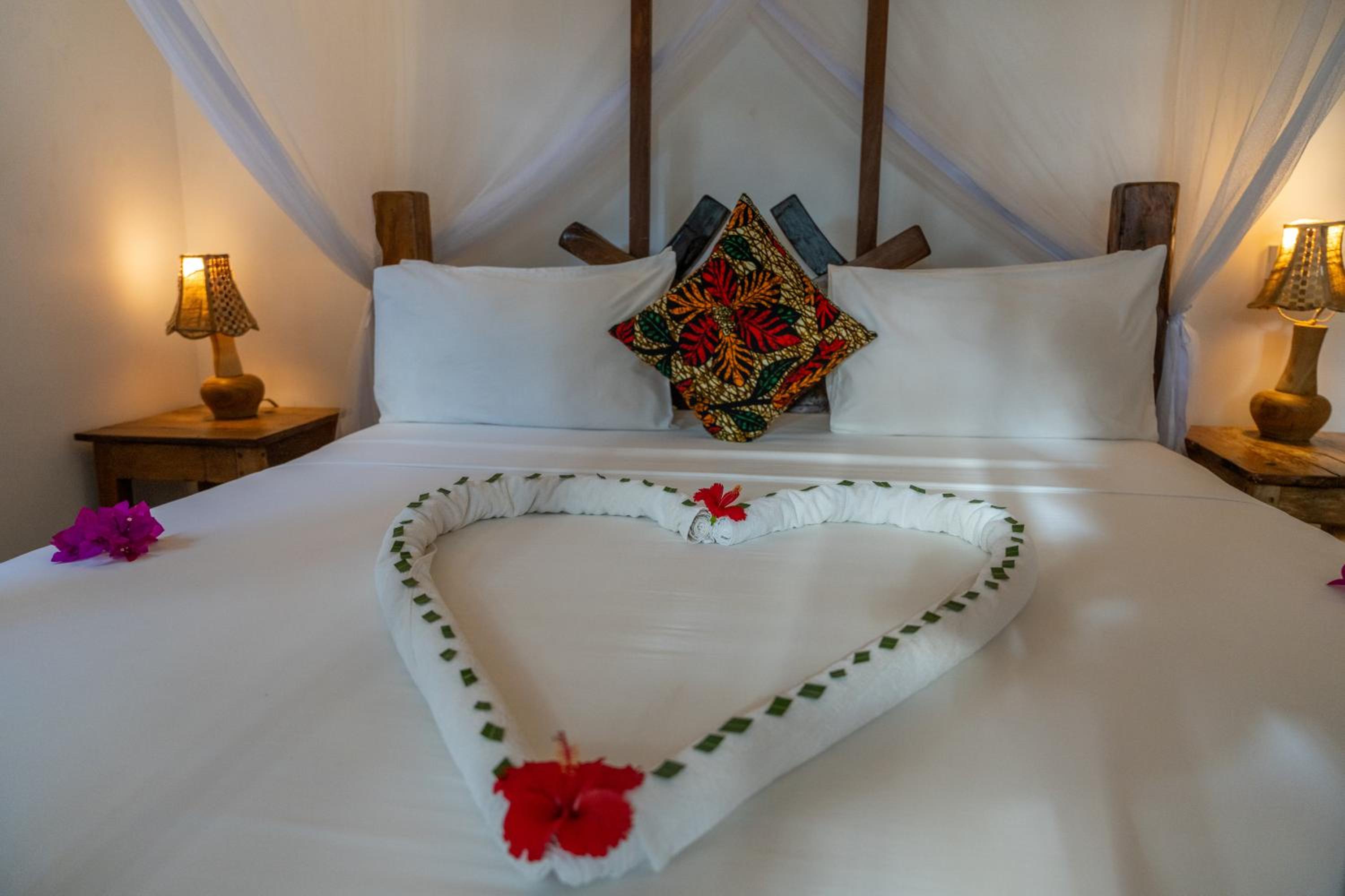 Deluxe Double Room with Sea View - Photo 14