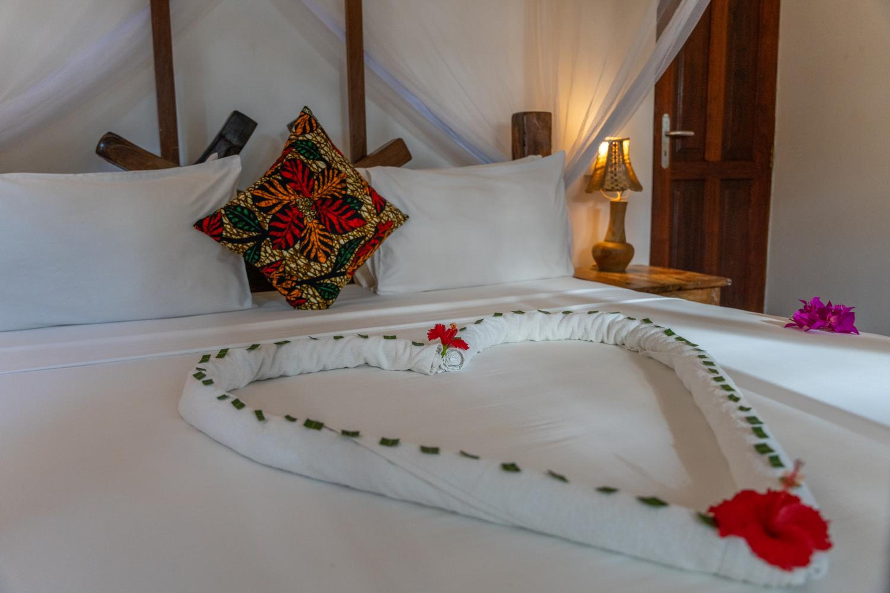 Deluxe Double Room with Sea View - Photo 2