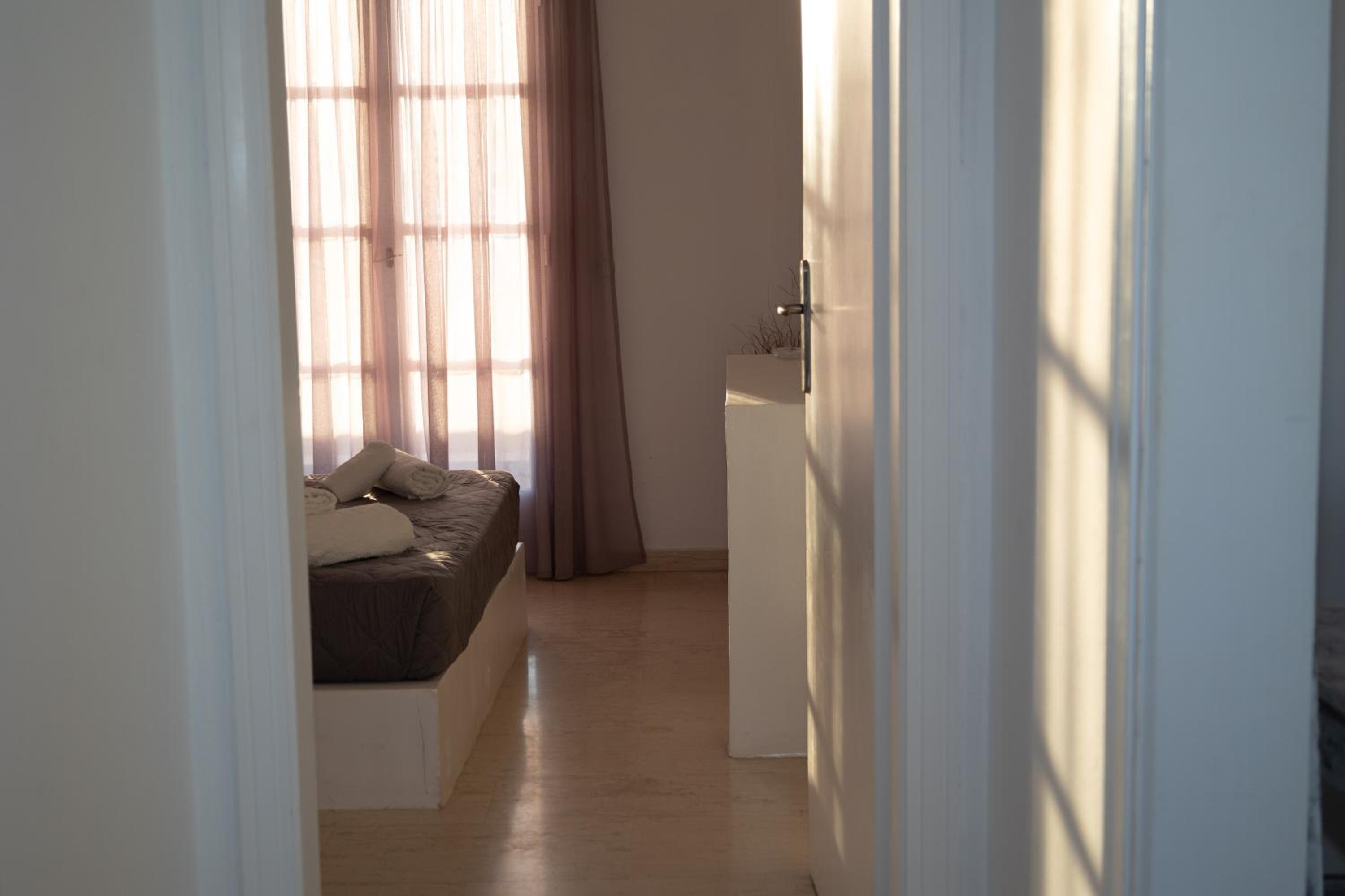 Apartment with Pool View  - Photo 13
