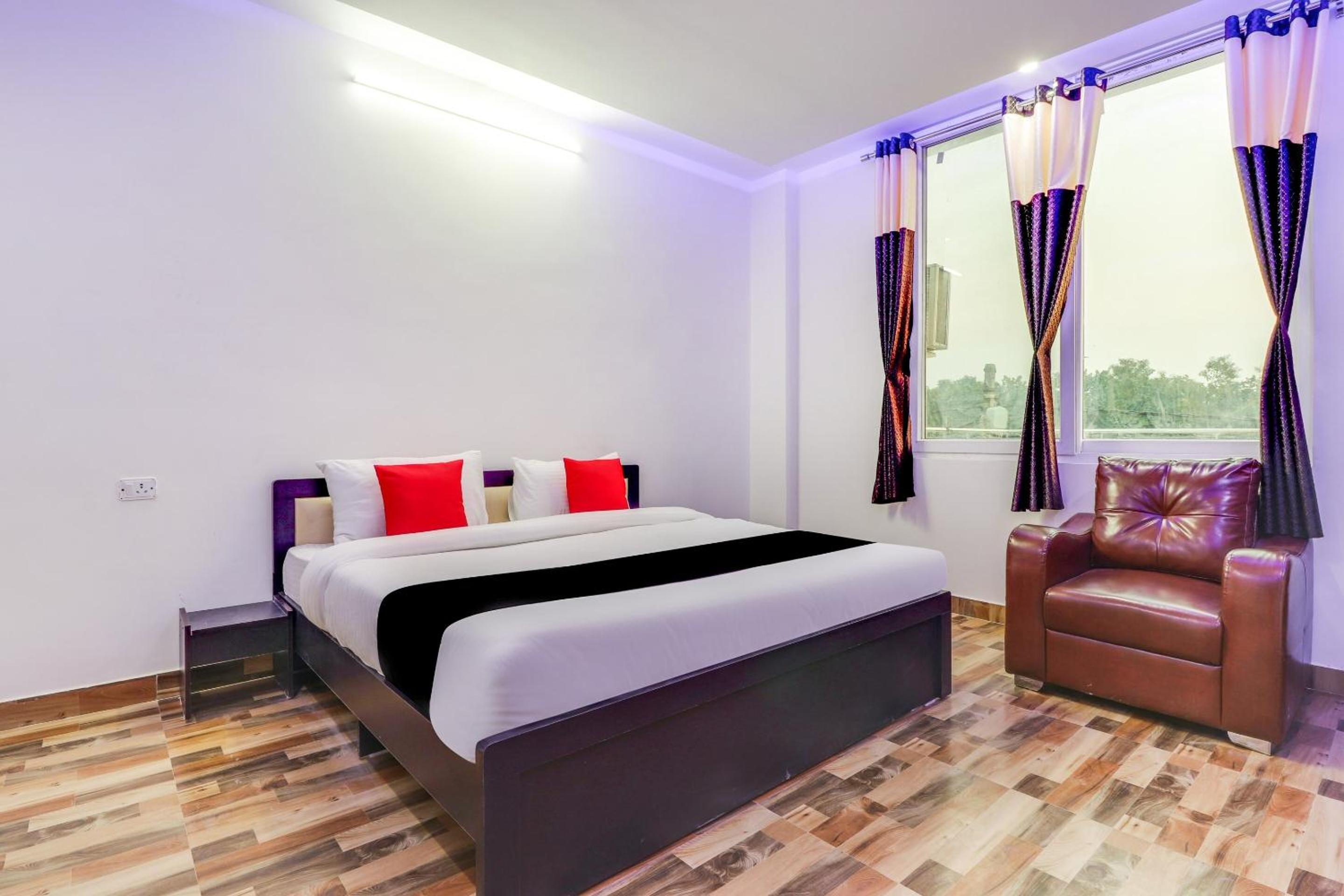 Deluxe Triple Room photo 1