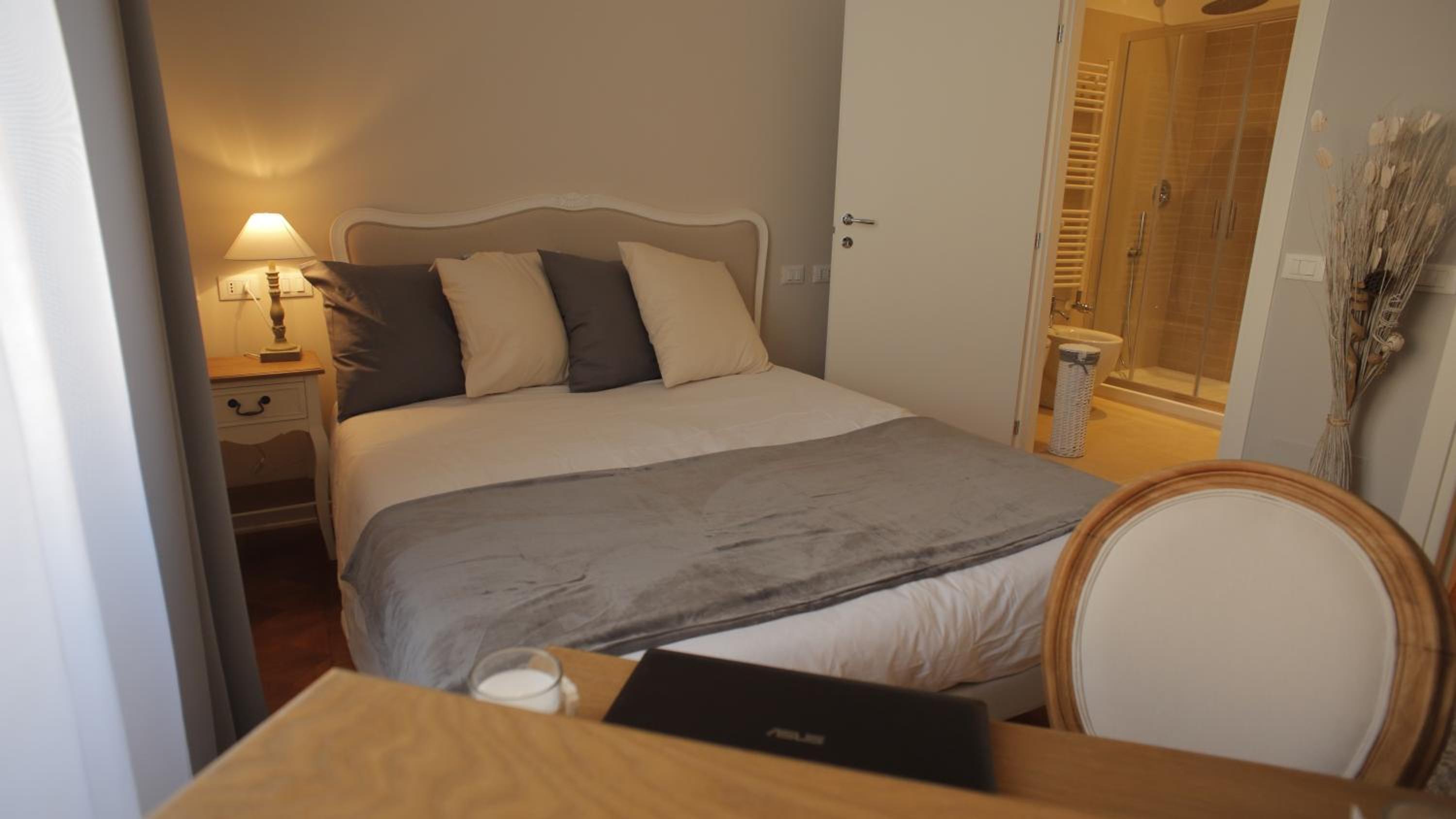 Single Room photo 1