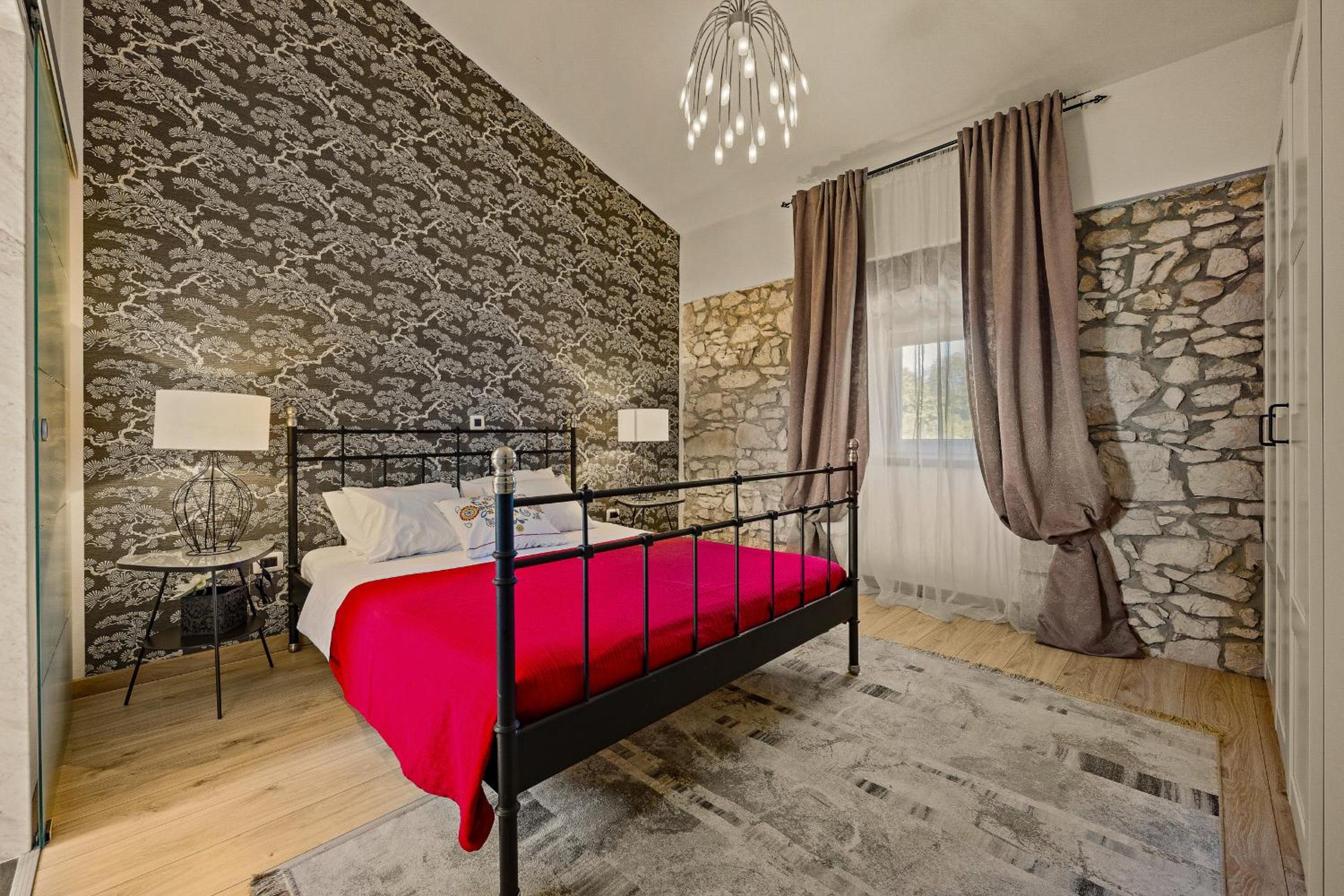 Villa photo 3